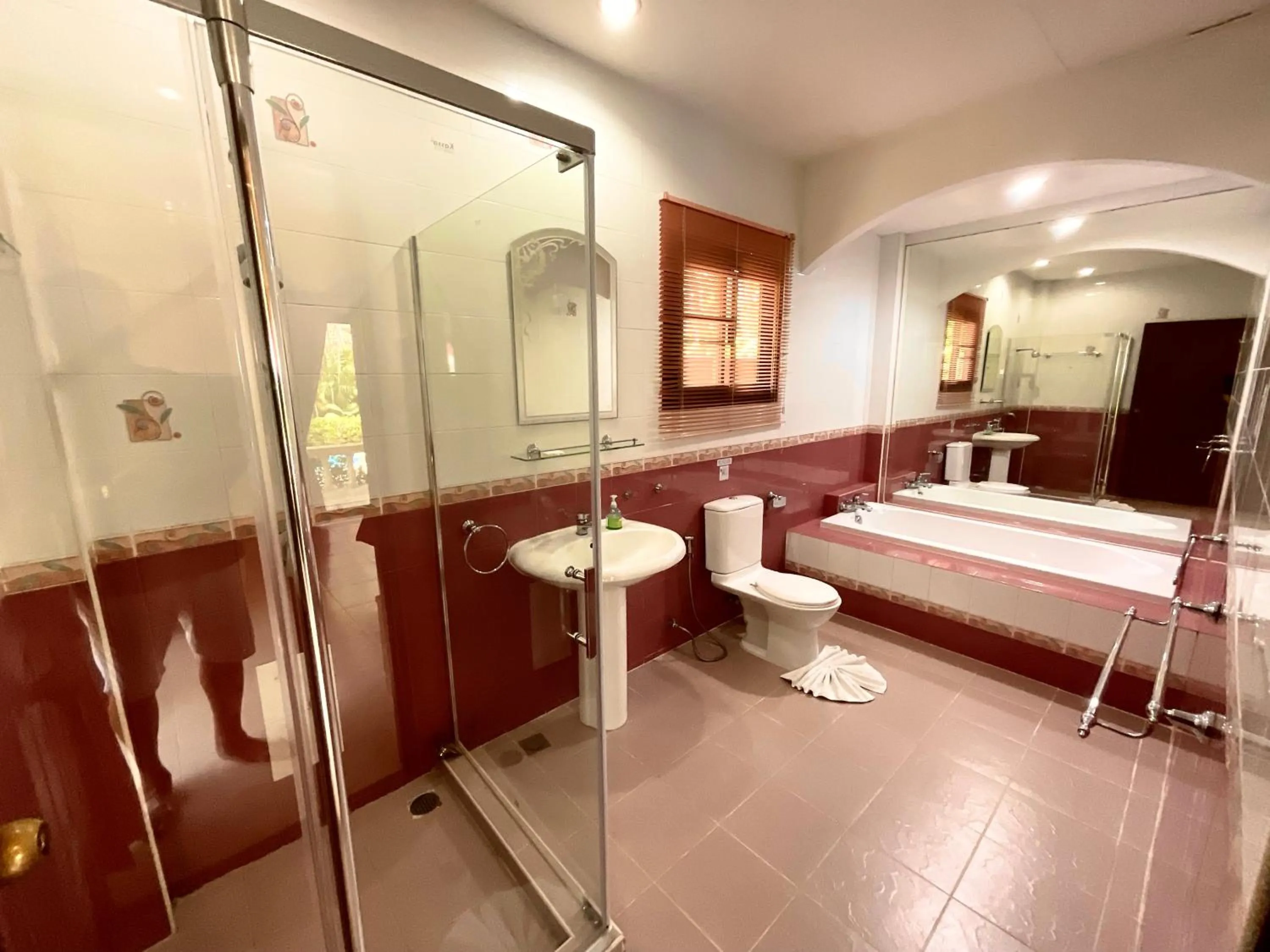 Toilet in Coconut Paradise Holiday Villas