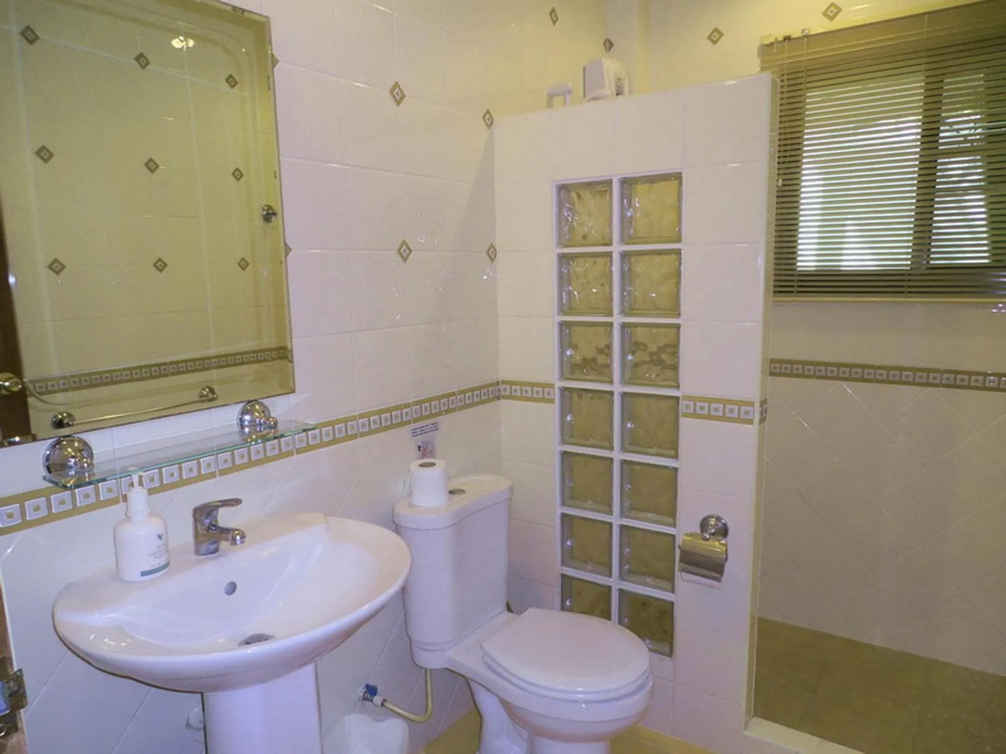 Shower in Coconut Paradise Holiday Villas