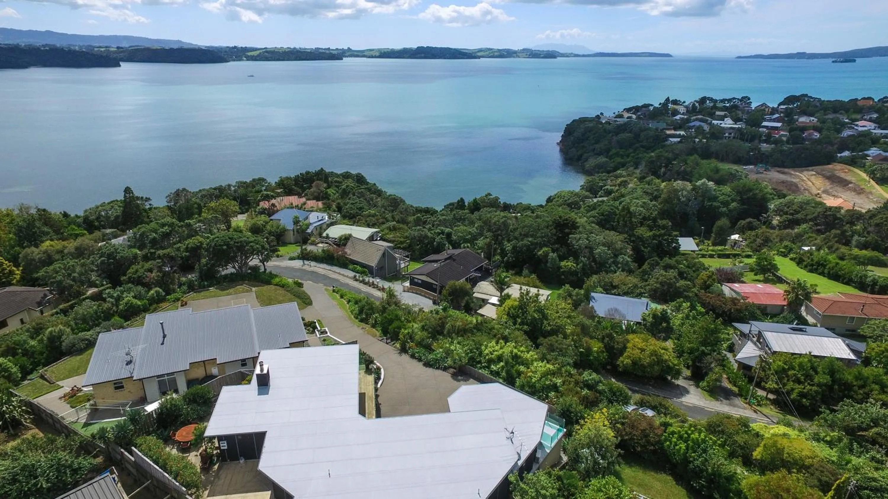 Off site in Tahi Lodge - Matakana Coast