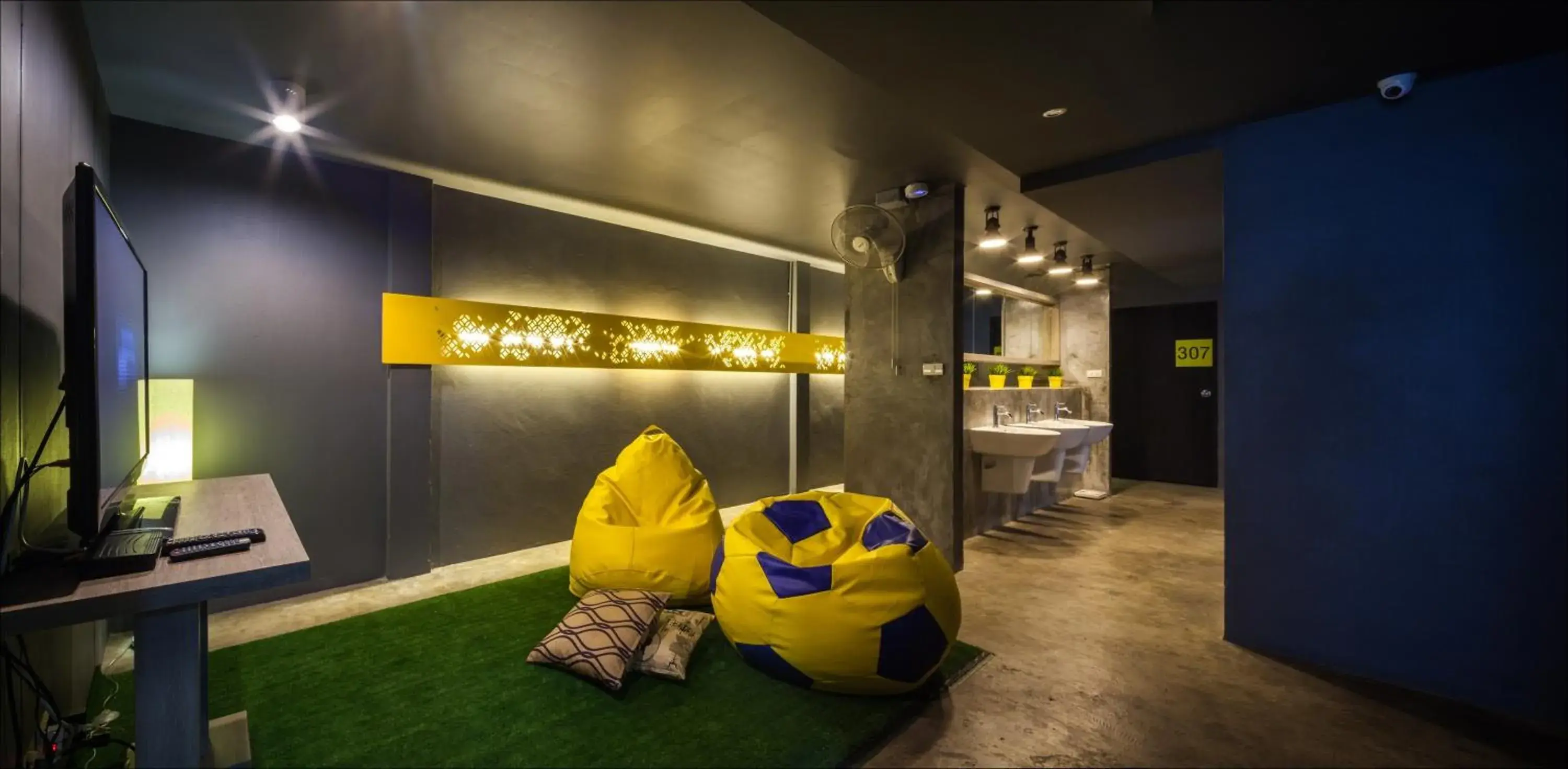 Twin Room with Shared Bathroom in Fulfill Phuket - SHA Twin Room with Shared Bathroom in Fulfill Phuket - SHA