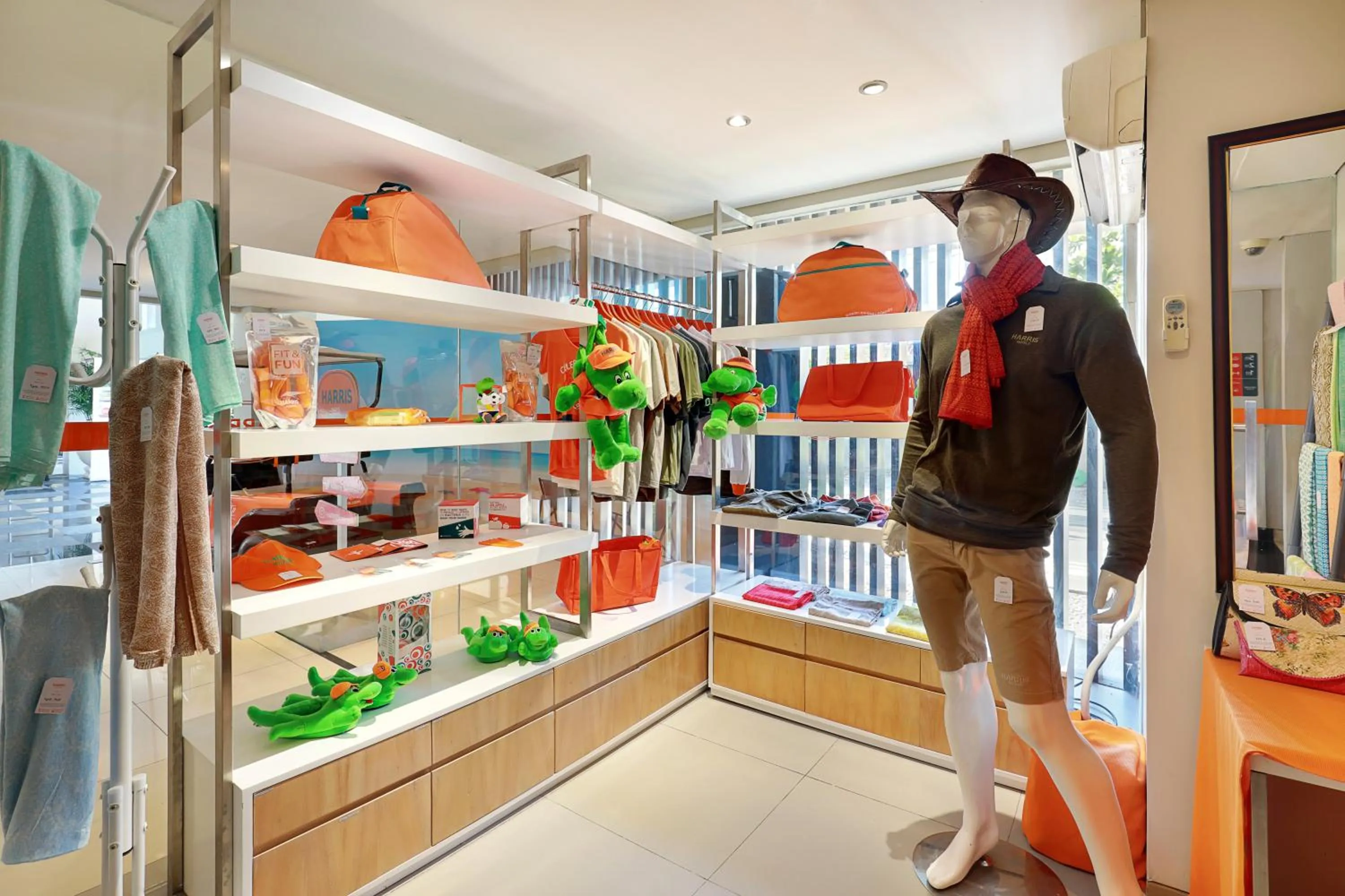 Shopping Area in HARRIS Hotel Seminyak