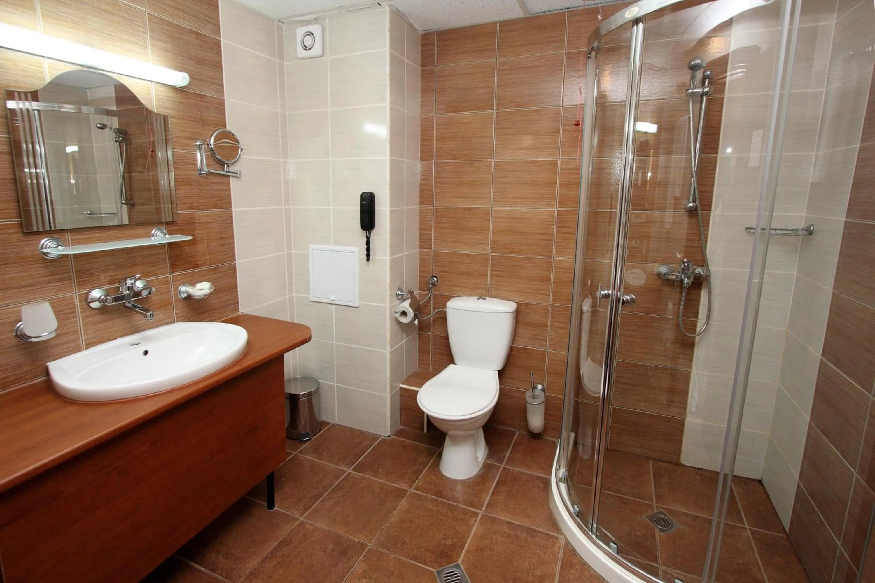 Shower in Izola Paradise Hotel - All Inclusive