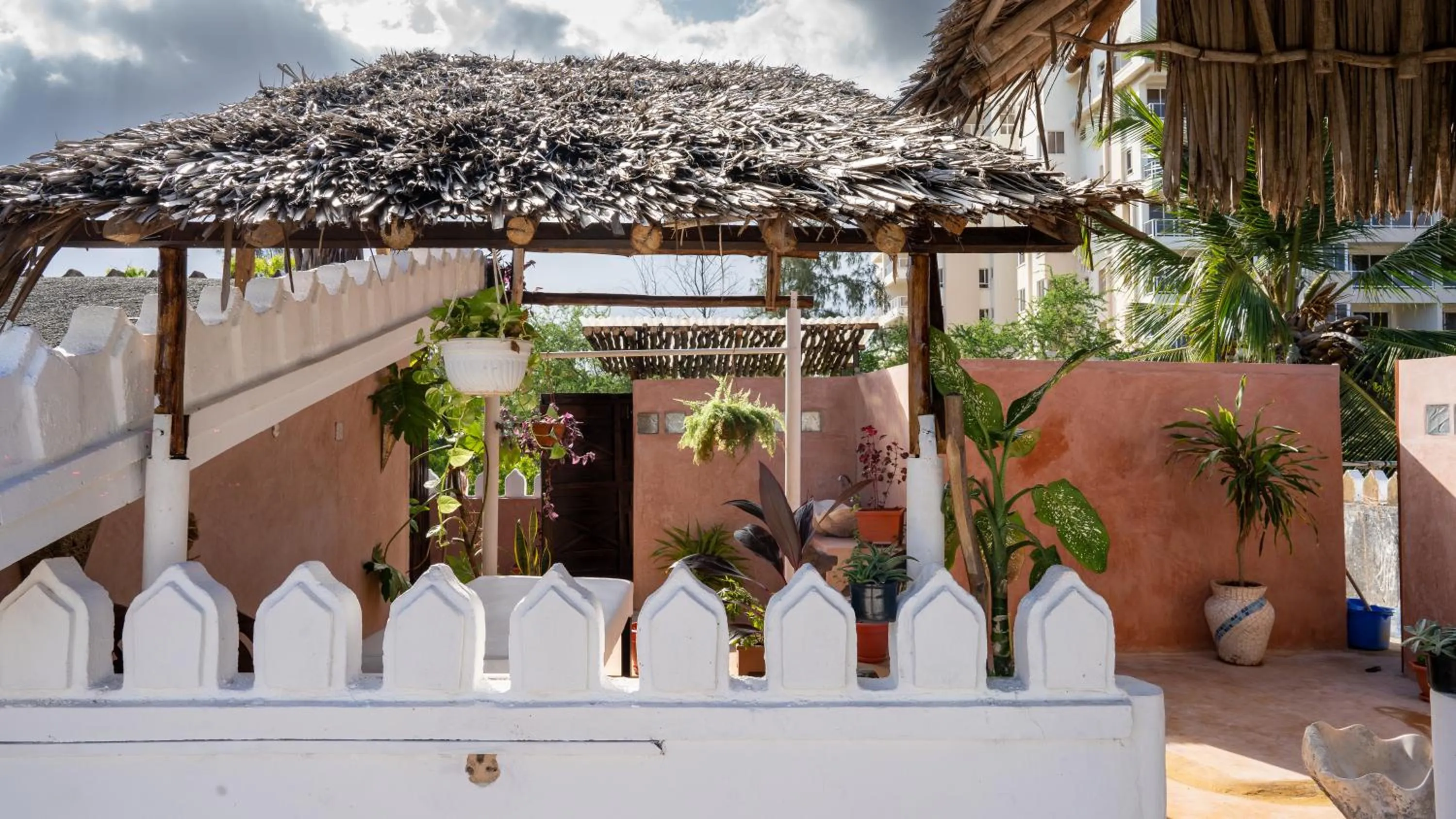 Property building in Tulia House Backpackers