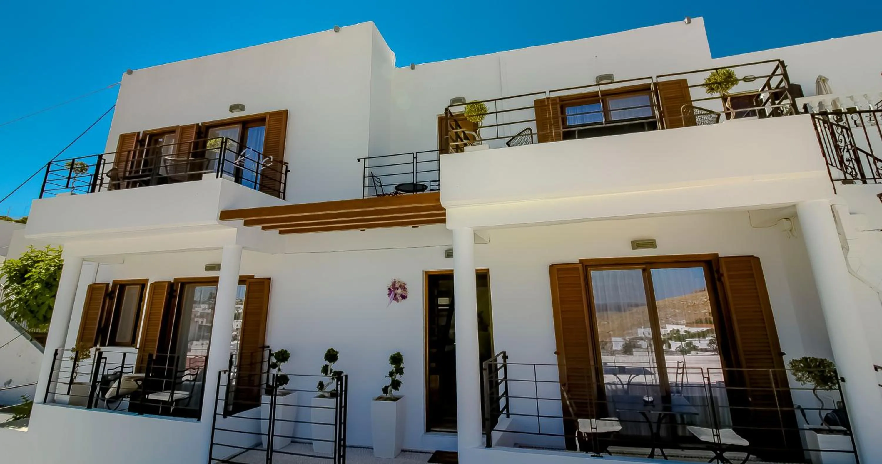 Facade/entrance in Lindos Beauty