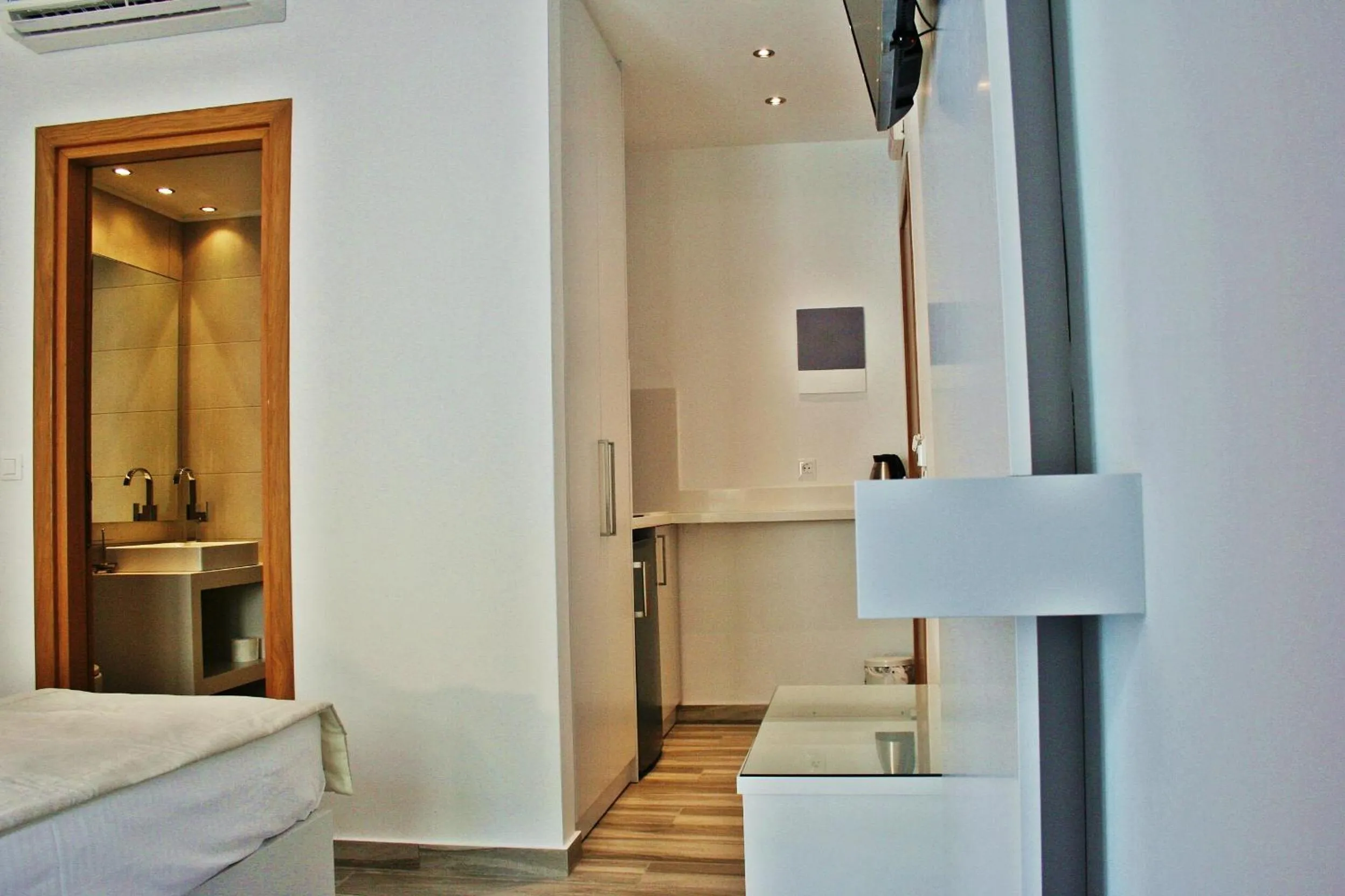 Bathroom in Lindos Beauty