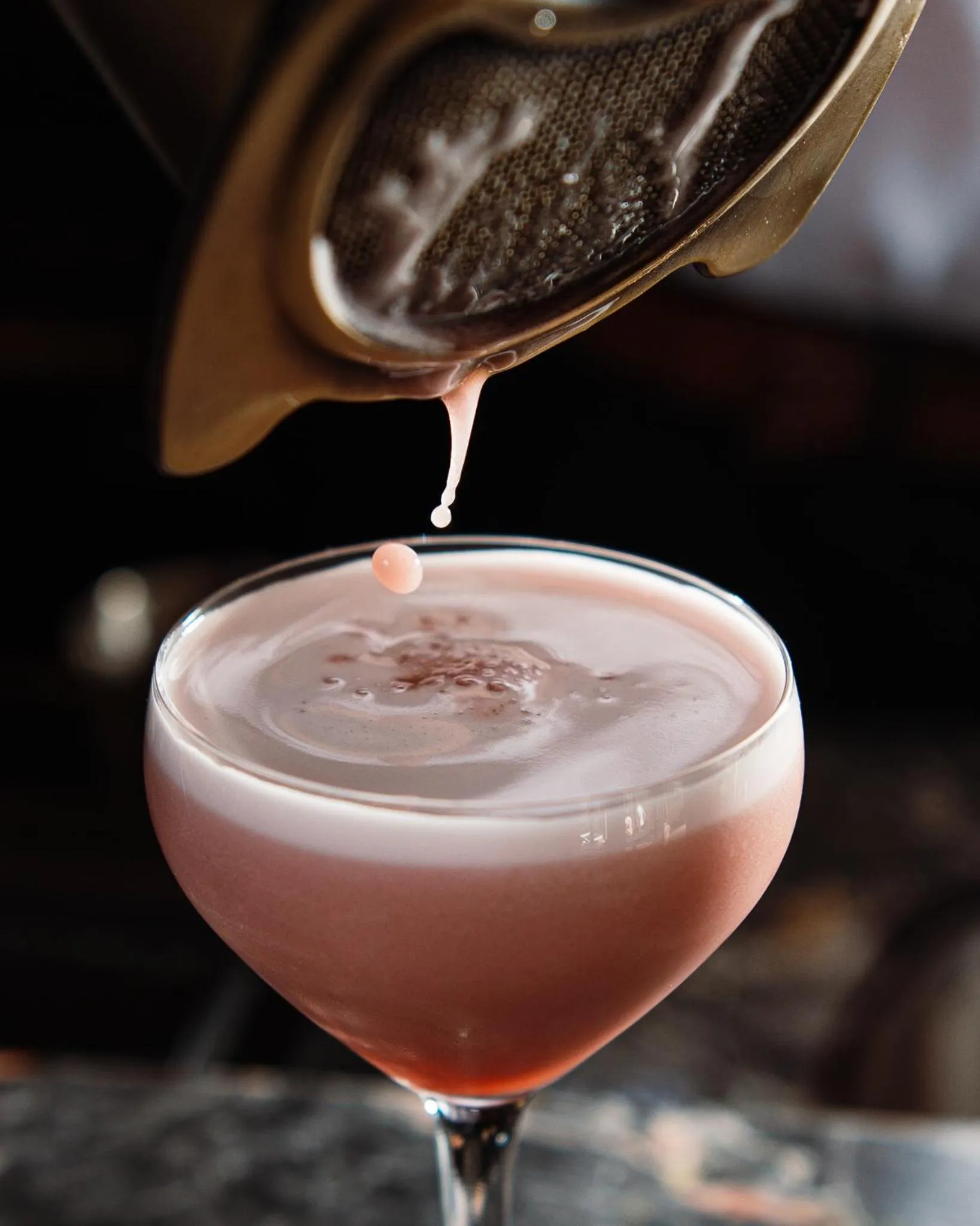 Lounge or bar in BULL Burford