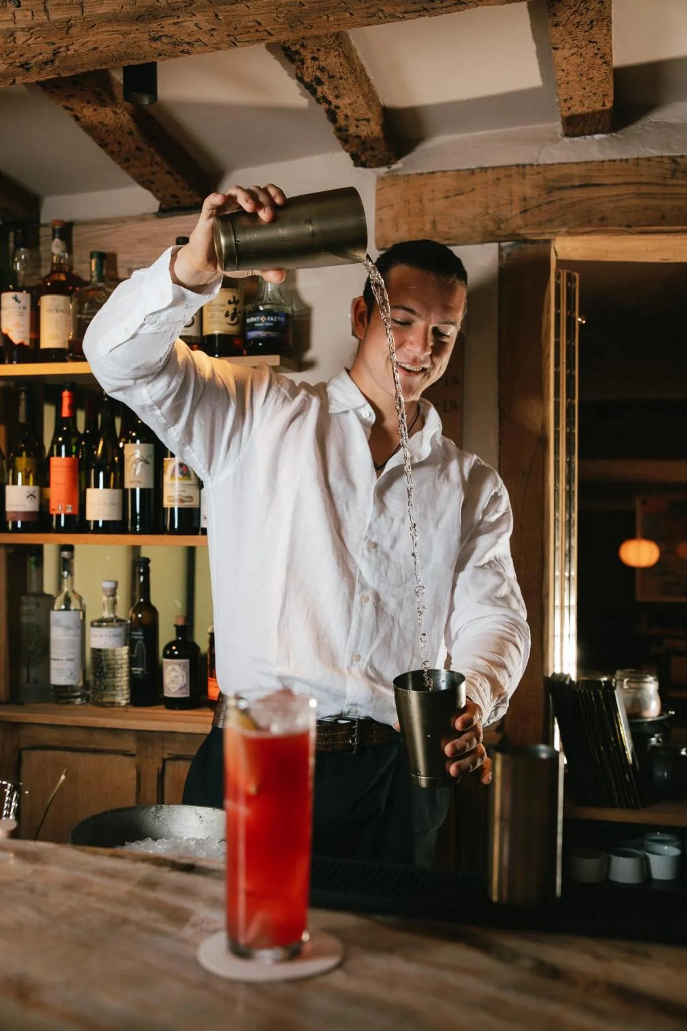 Lounge or bar in BULL Burford