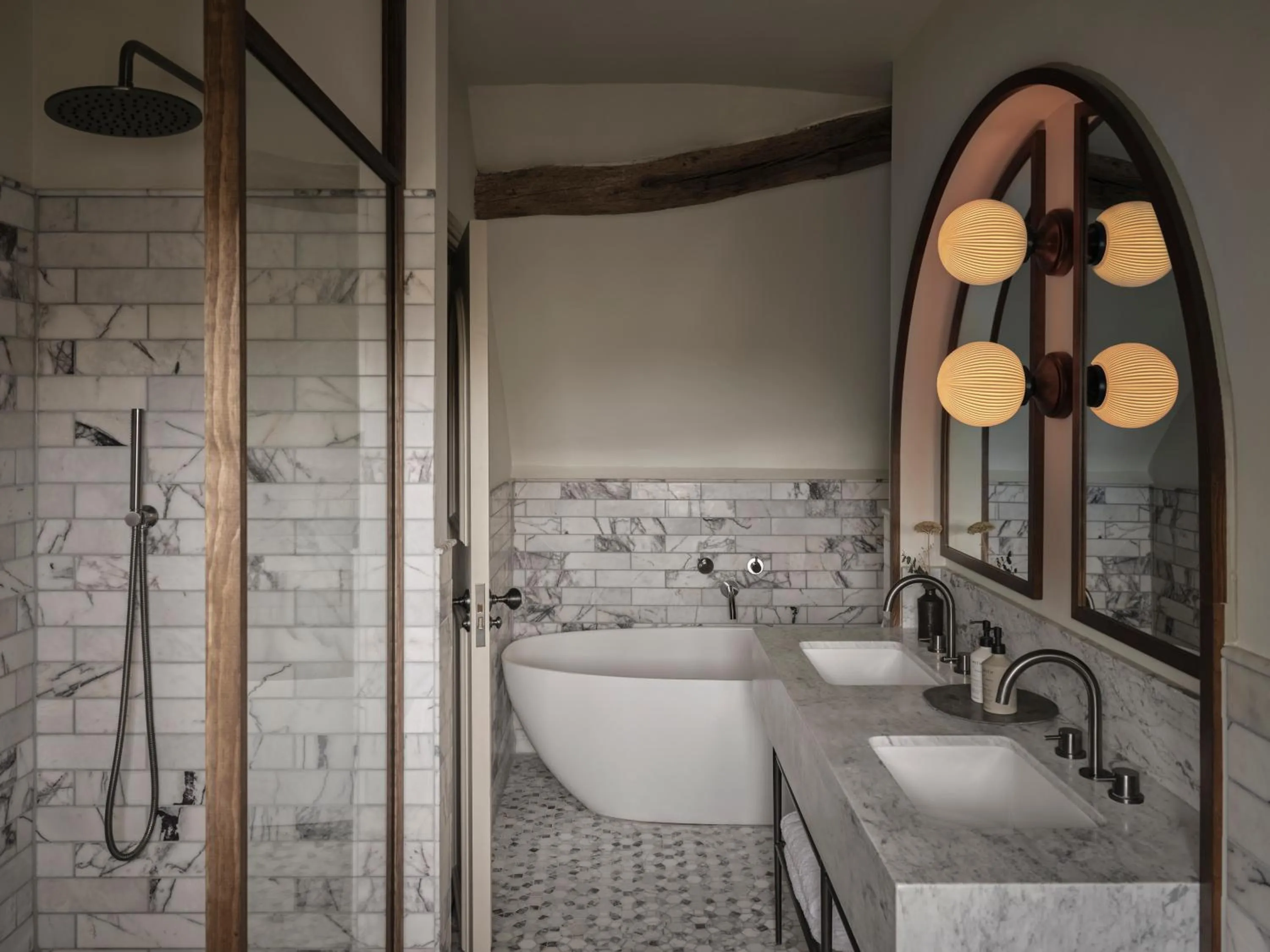 Bathroom in BULL Burford