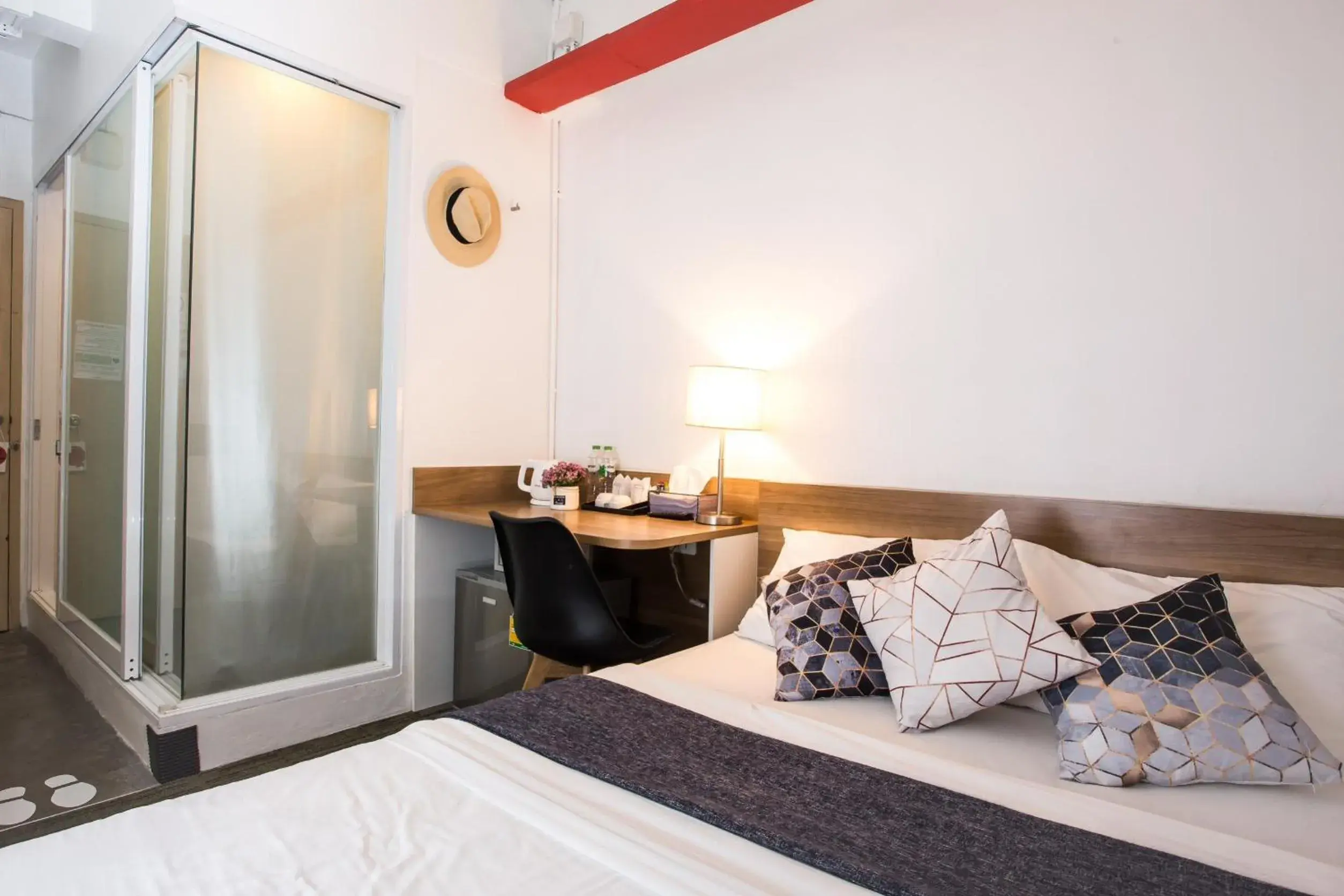 Superior with Private Bathroom (5th floor) in Qilombo Hostel Silom - HQ Superior with Private Bathroom (5th floor) in Qilombo Hostel Silom - HQ