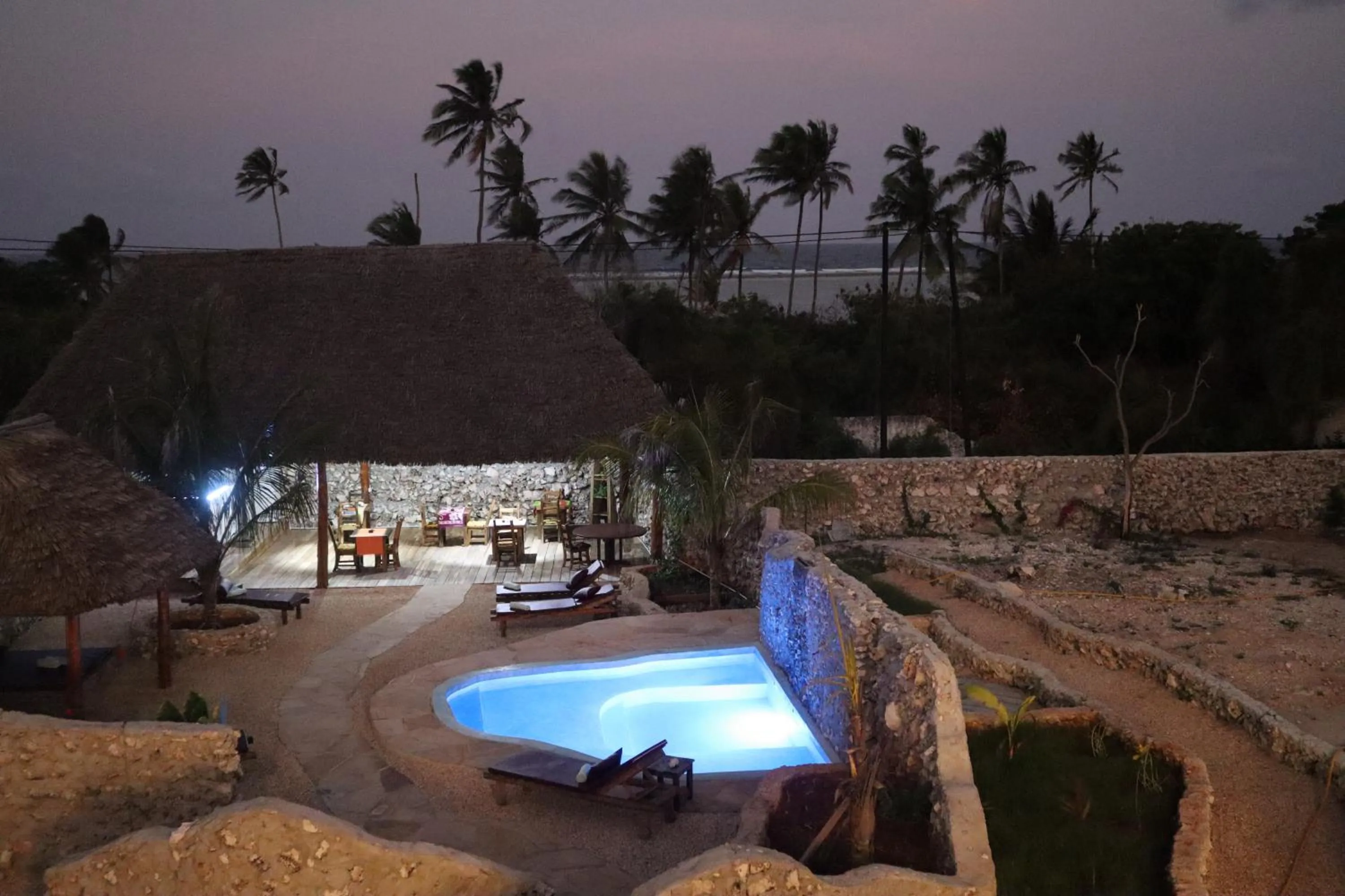 Swimming pool in Holiday Time Bungalows Zanzibar
