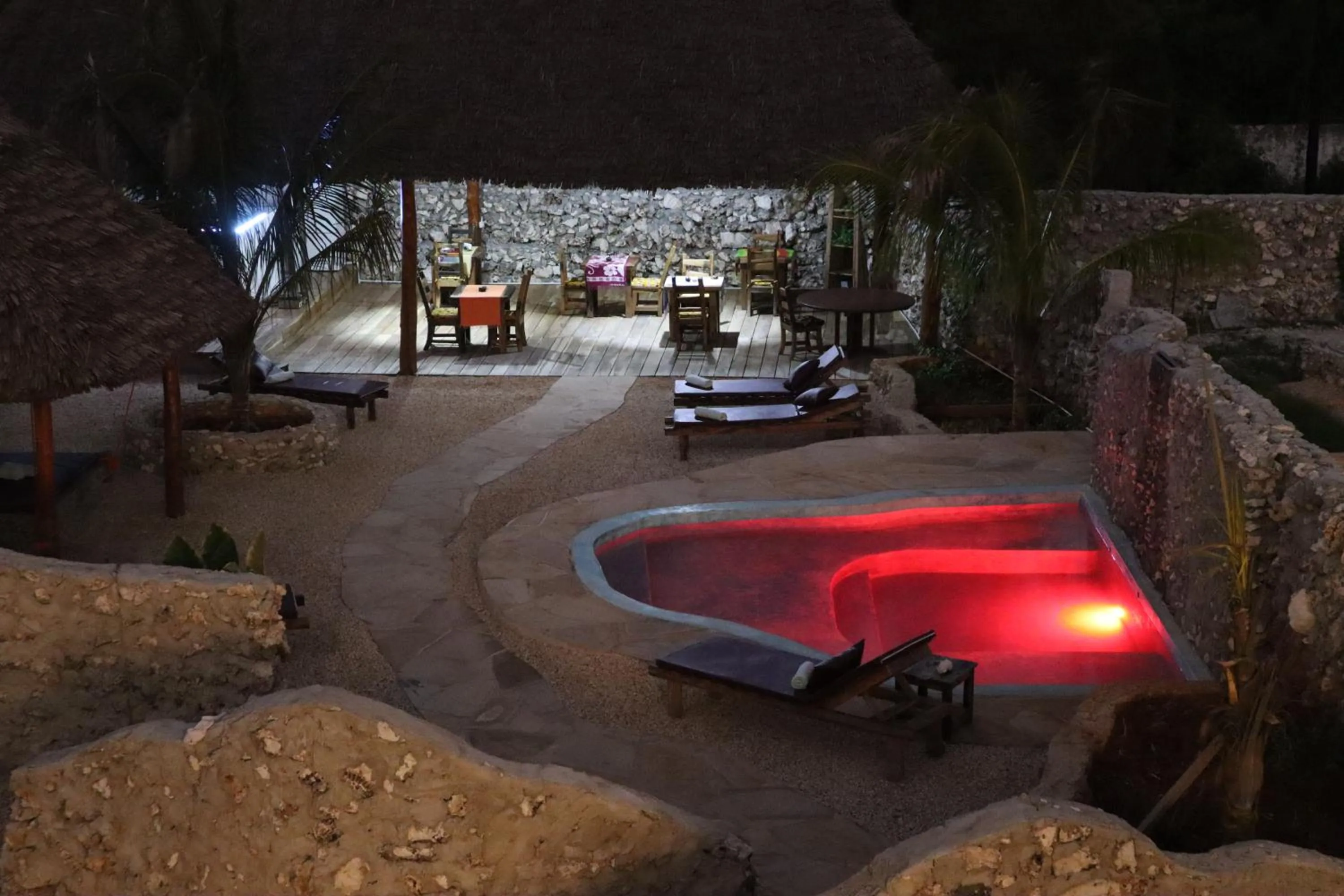 Swimming pool in Holiday Time Bungalows Zanzibar