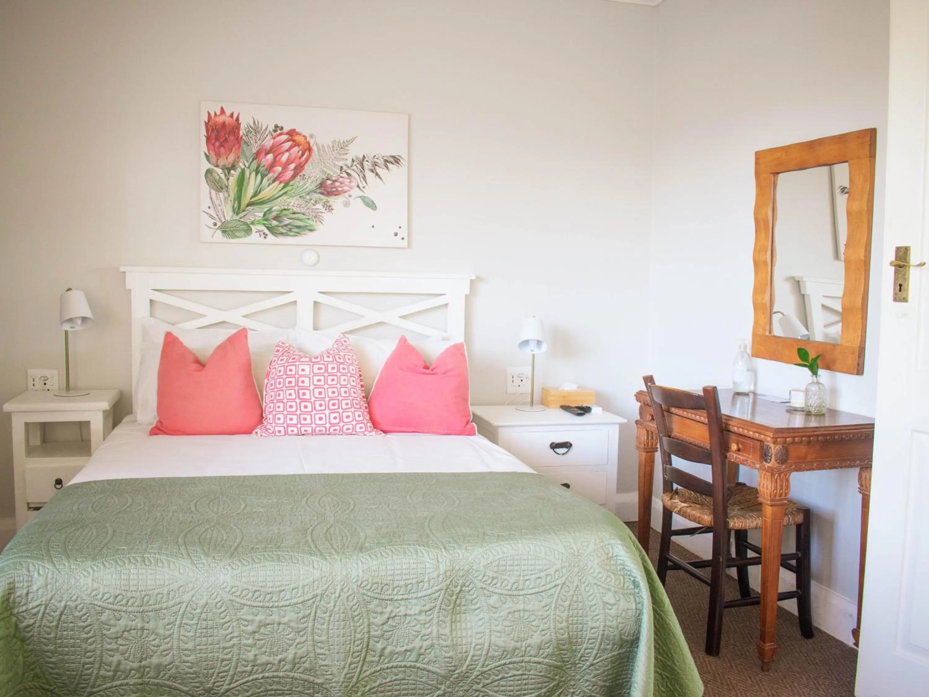 Bedroom, Bed in African Sands B&B