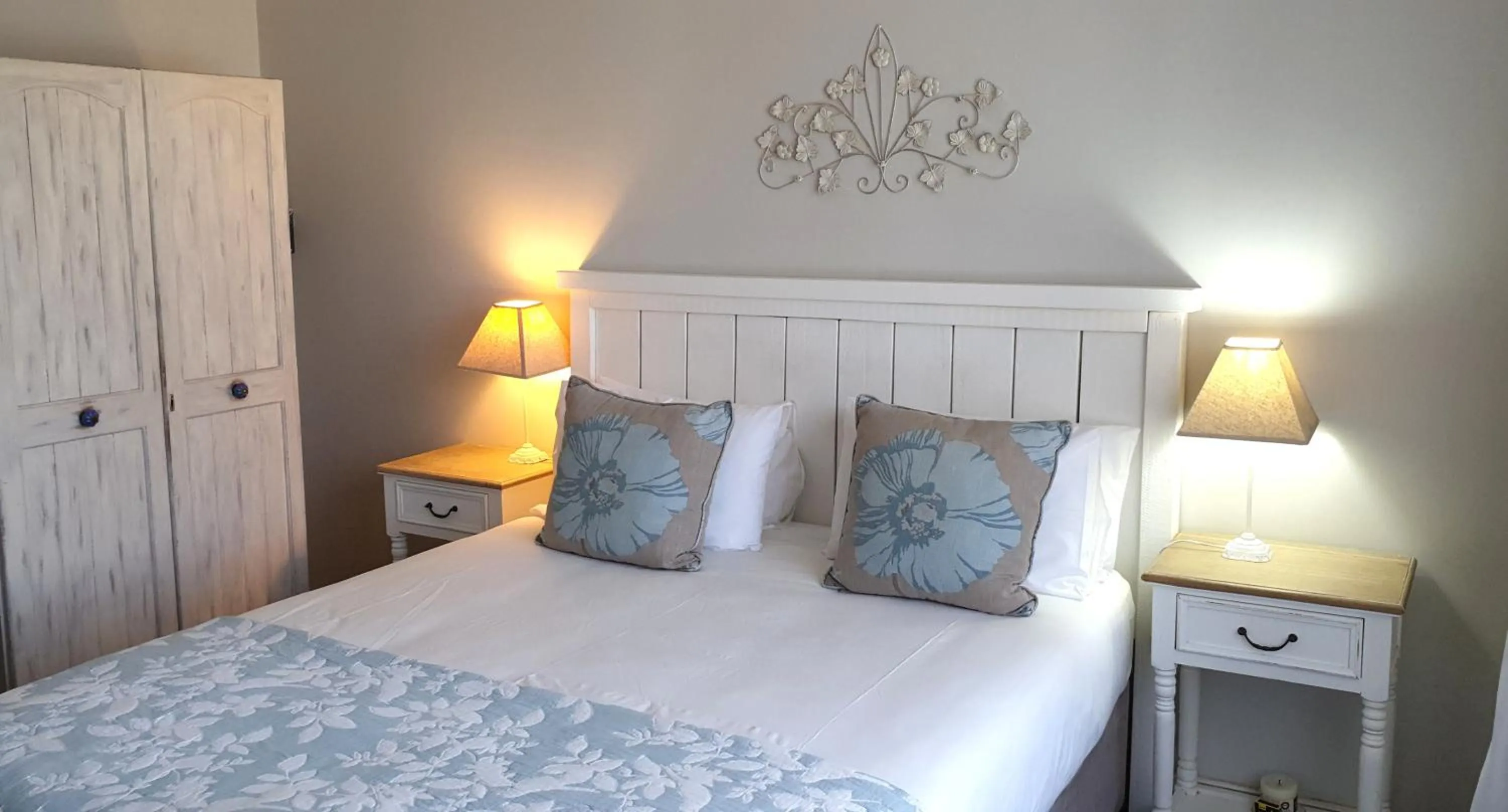 Bedroom, Bed in African Sands B&B