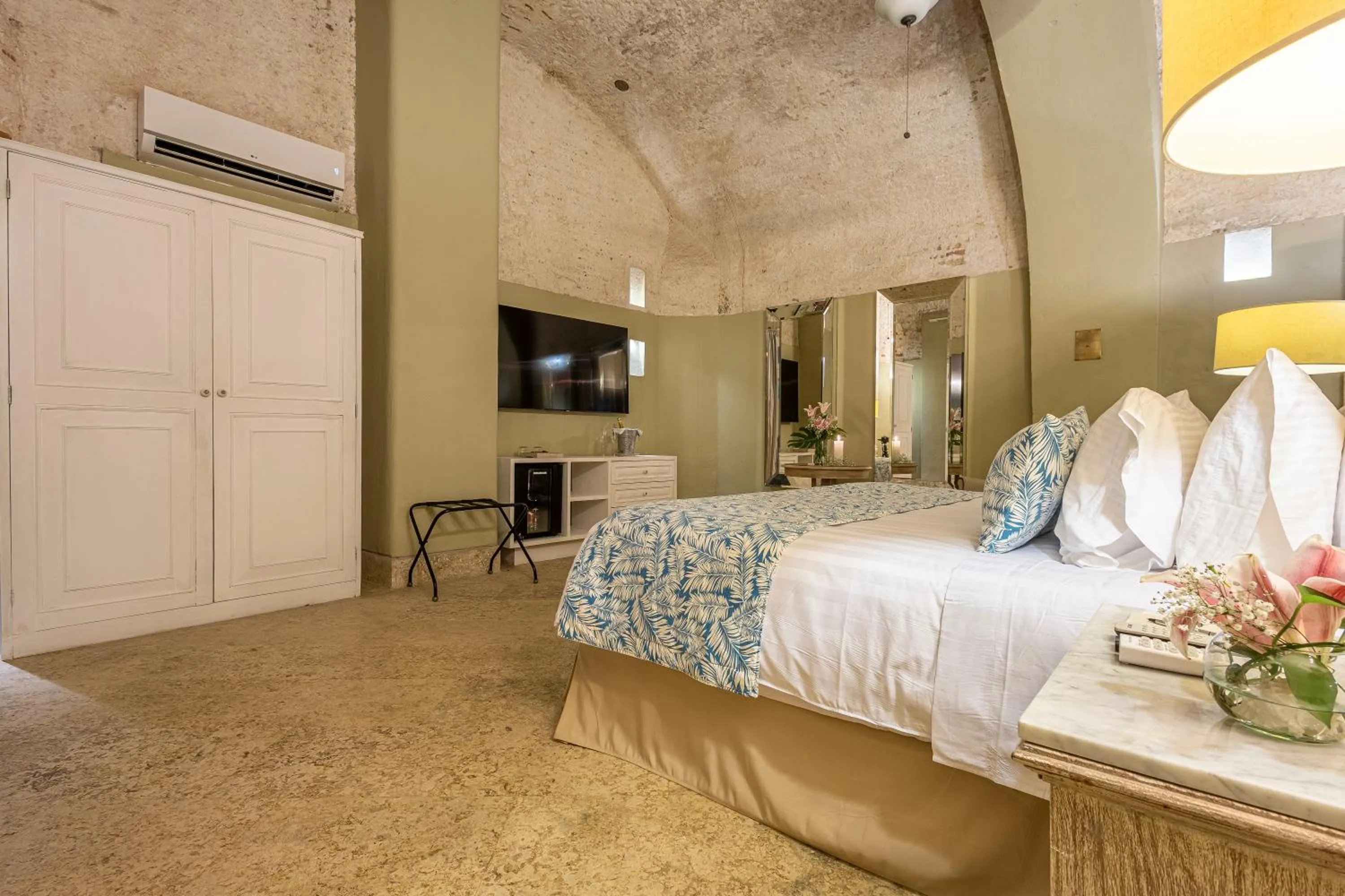 Property building, Bed in Hotel Casa del Gobernador