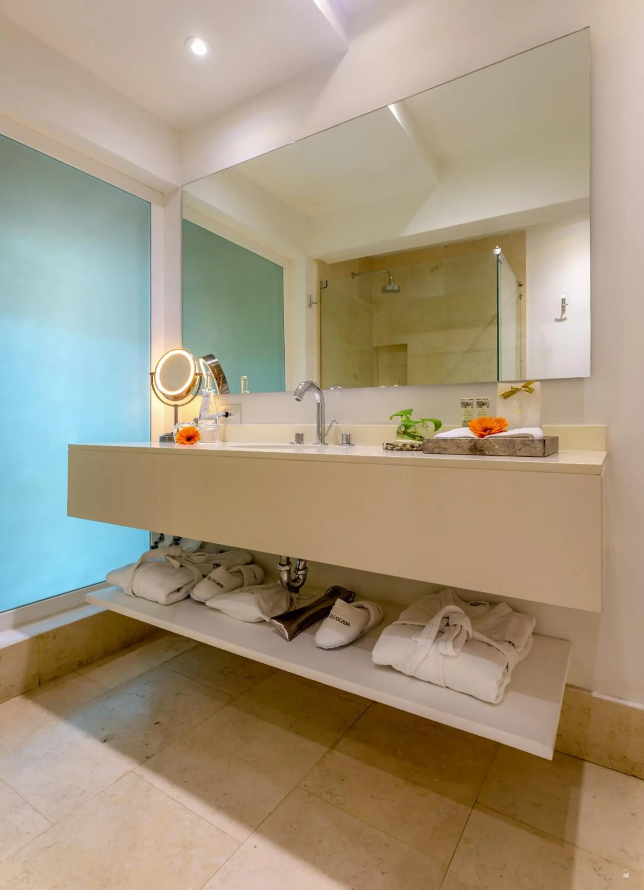 Standard Double Room with Two Double Beds in Hotel Casa del Gobernador Standard Double Room with Two Double Beds in Hotel Casa del Gobernador