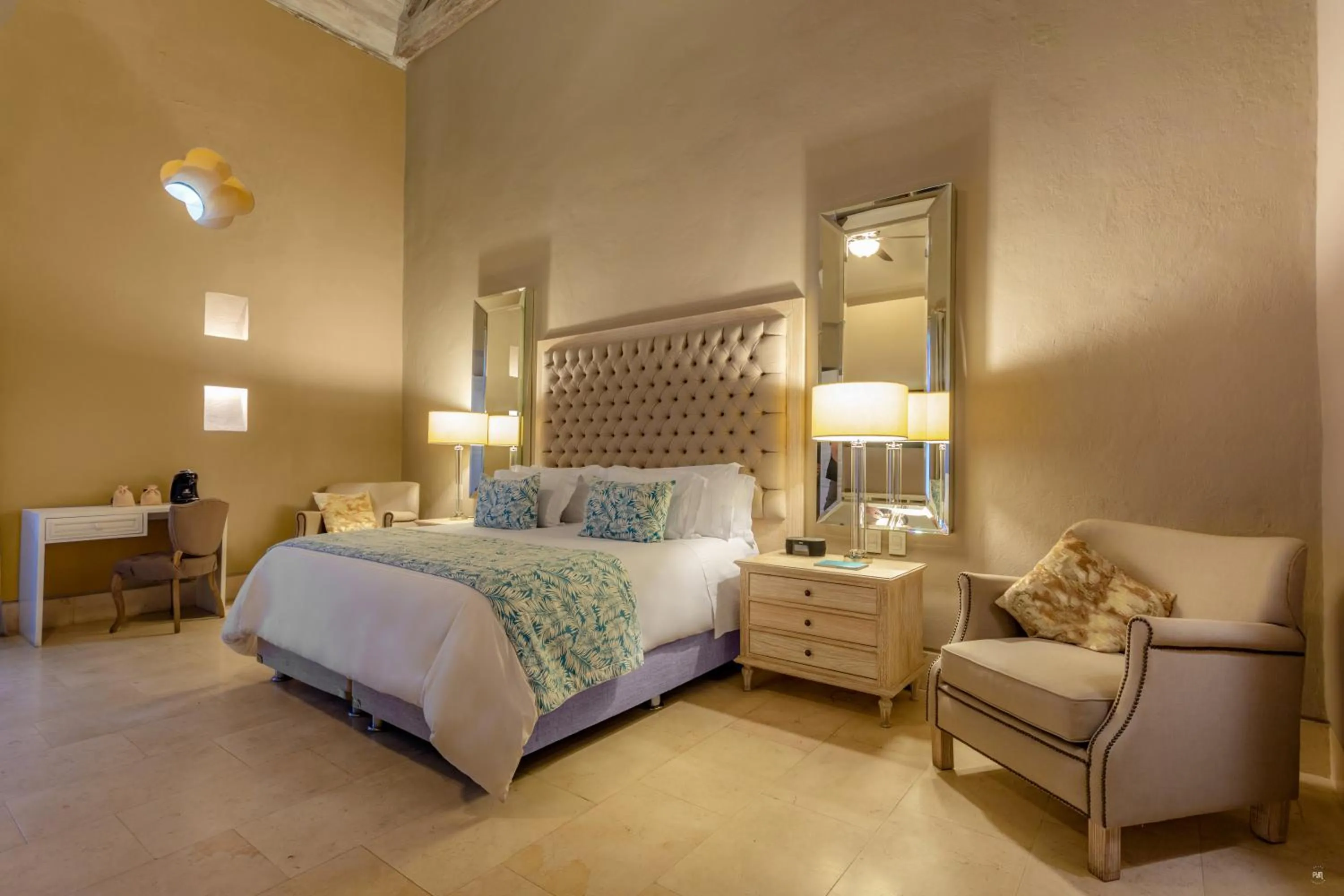 Property building, Bed in Hotel Casa del Gobernador