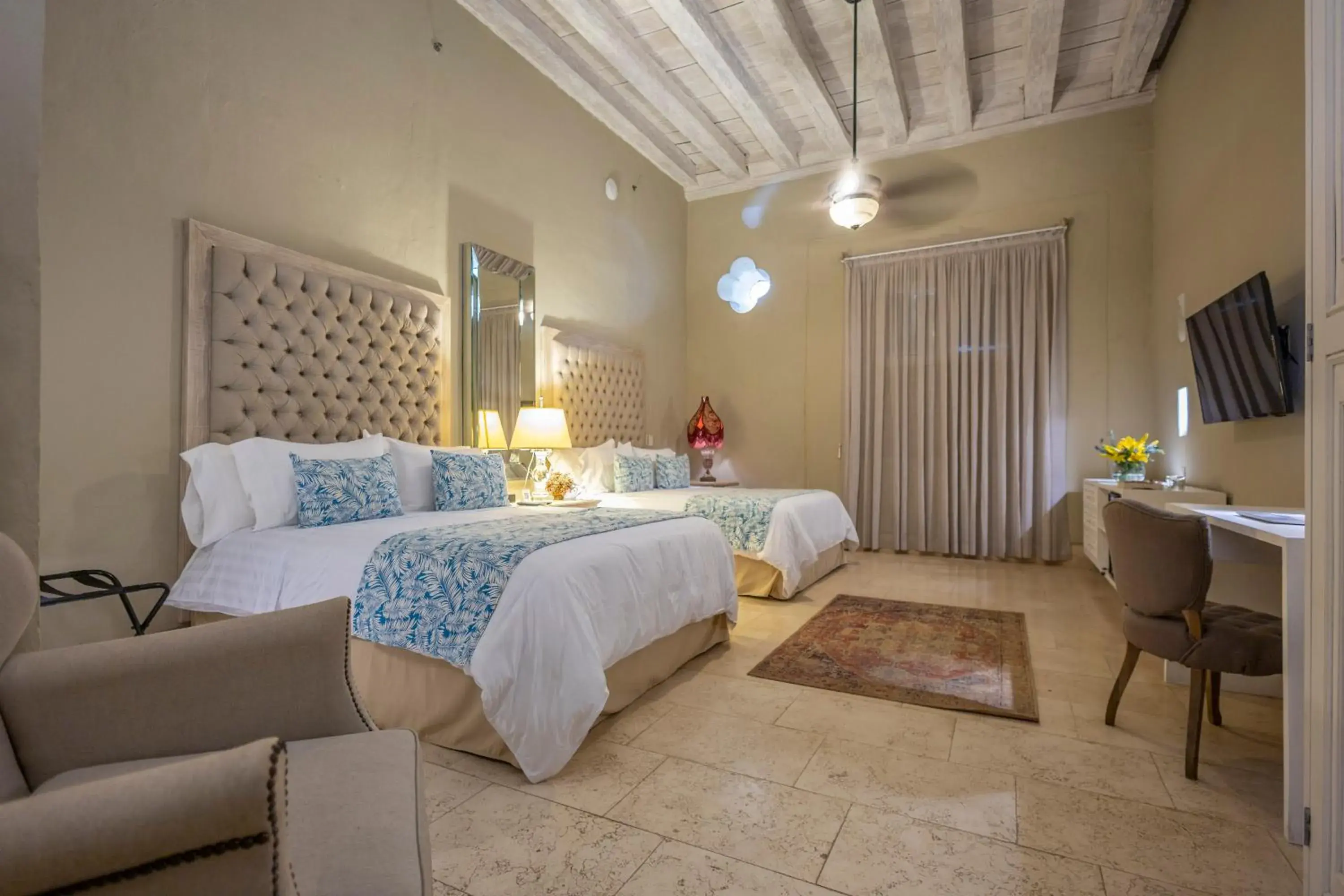 Standard Double Room with Two Double Beds in Hotel Casa del Gobernador Standard Double Room with Two Double Beds in Hotel Casa del Gobernador
