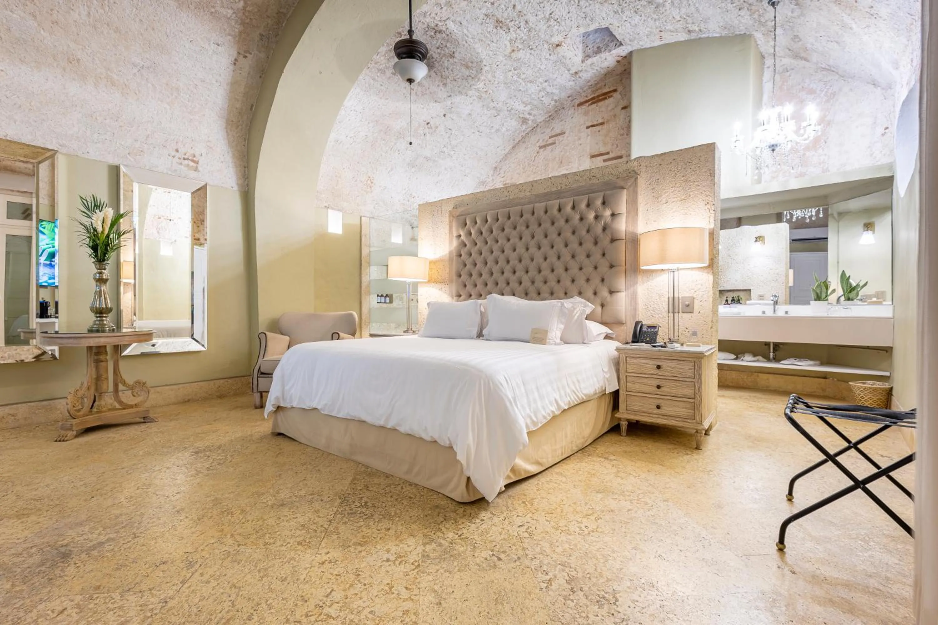 Bed in Hotel Casa del Gobernador