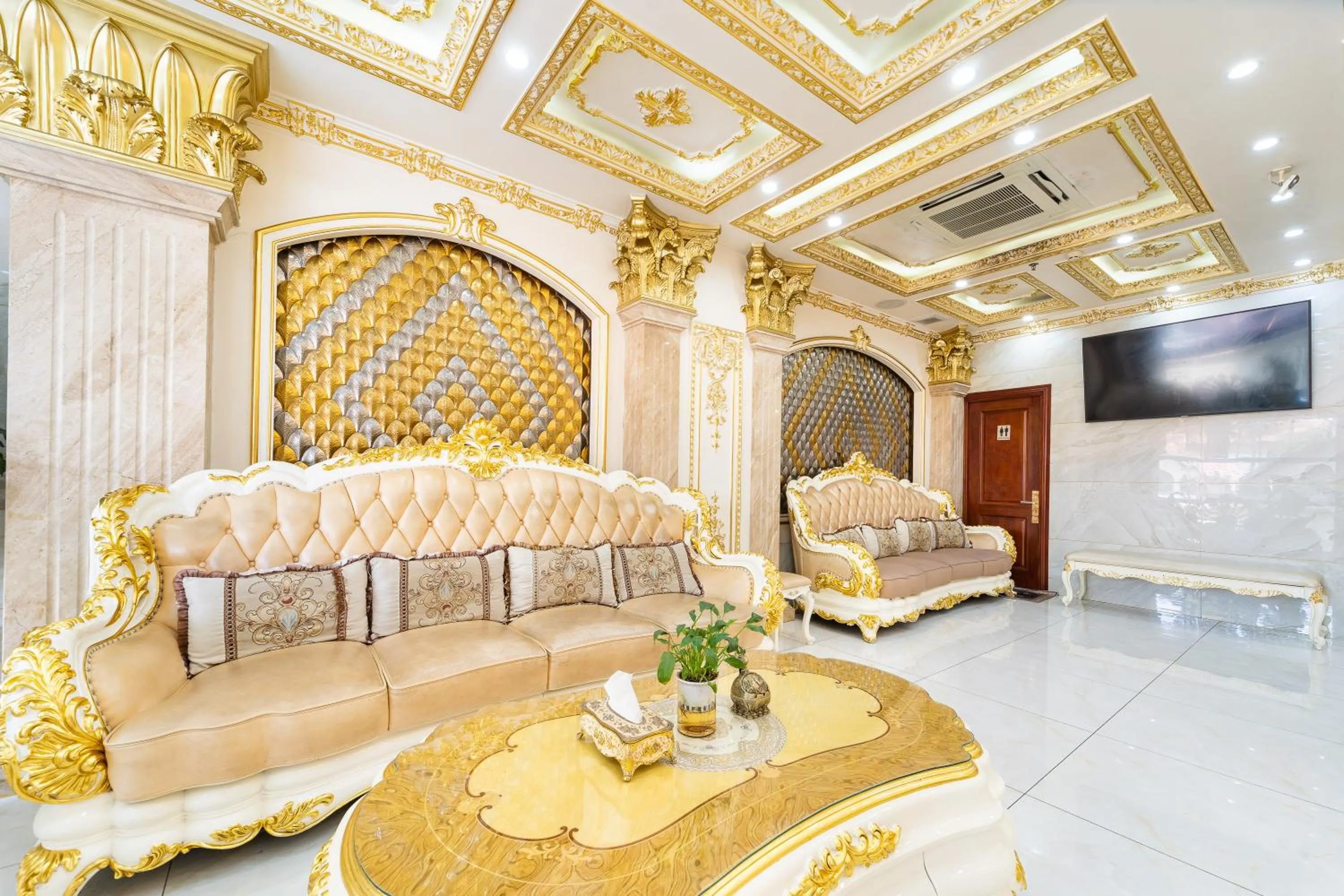 Living room in Townhouse District 10 Near Children Hospital 1 Formerly Cuong Thanh 3 Hotel