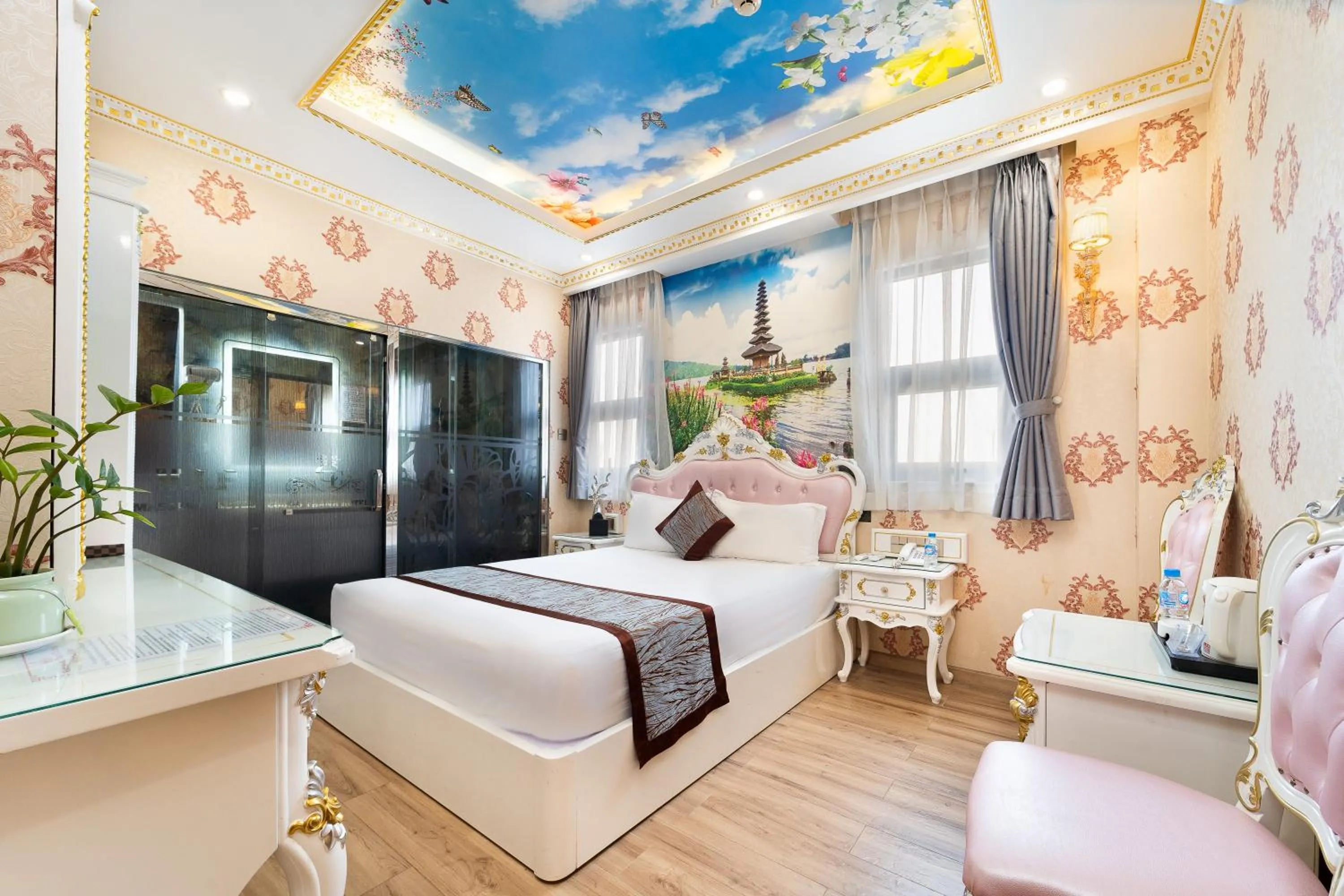 Bedroom, Bed in Townhouse District 10 Near Children Hospital 1 Formerly Cuong Thanh 3 Hotel