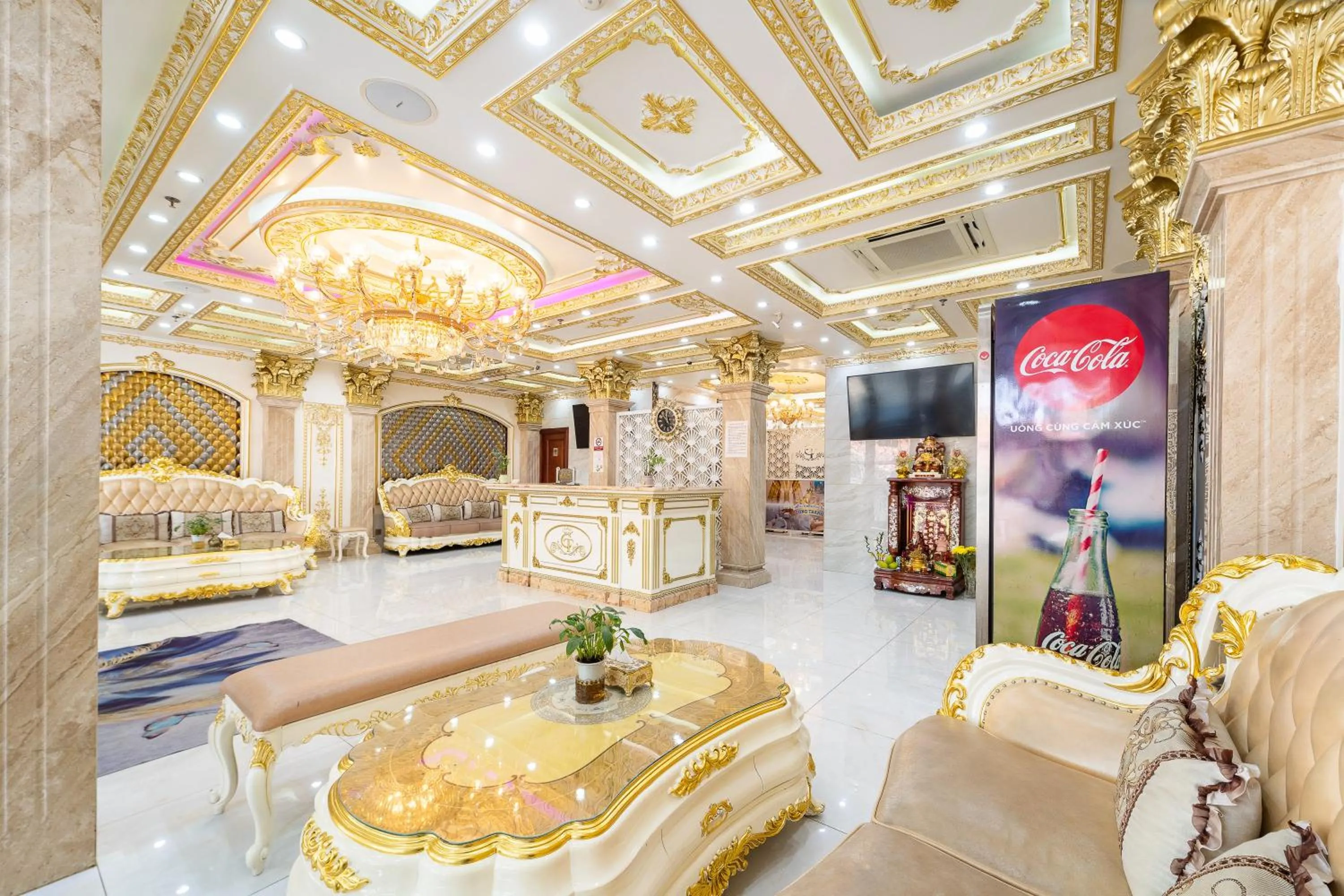 Seating area, Bed in Townhouse District 10 Near Children Hospital 1 Formerly Cuong Thanh 3 Hotel