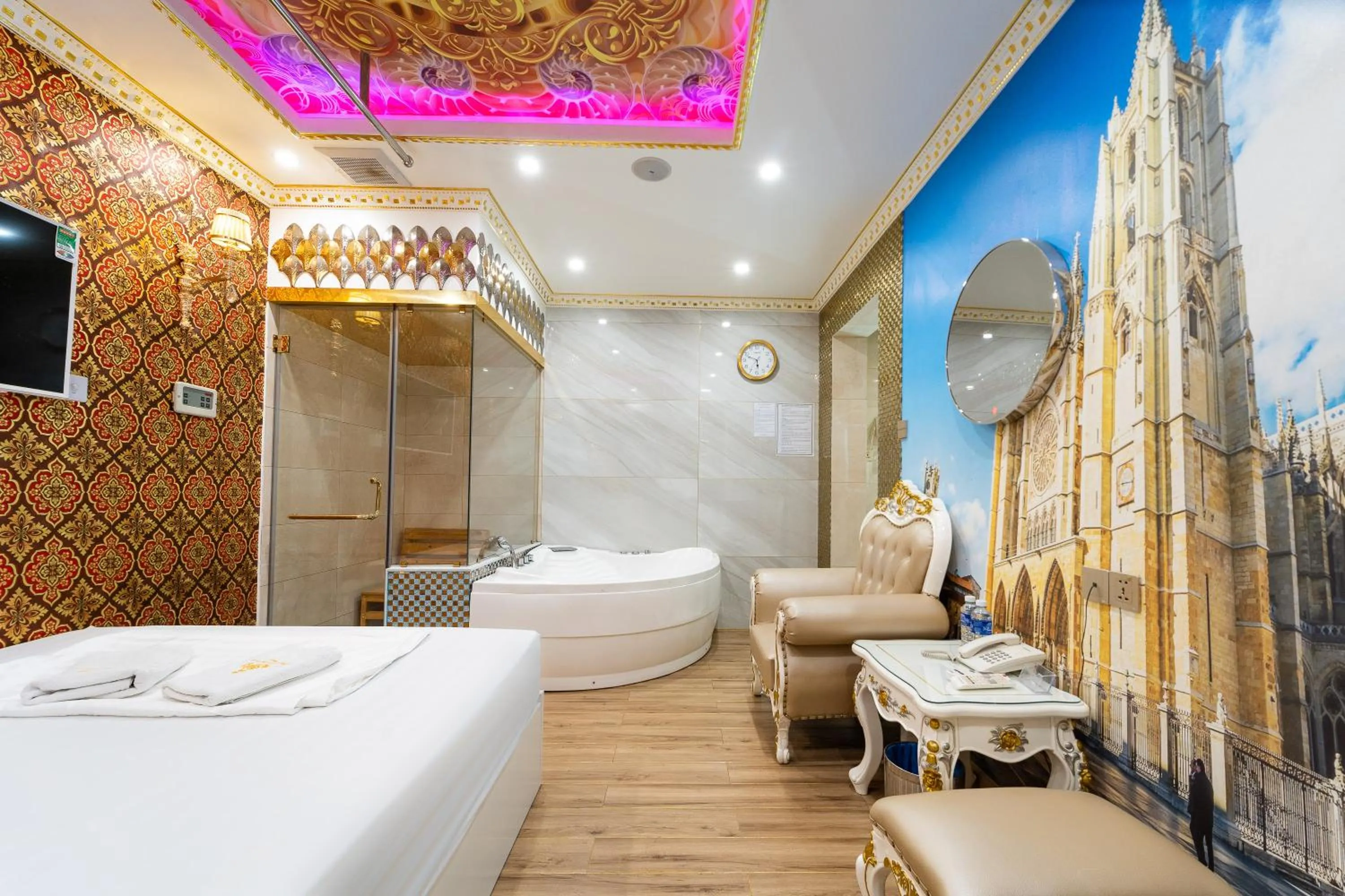 Bathroom, Bed in Townhouse District 10 Near Children Hospital 1 Formerly Cuong Thanh 3 Hotel
