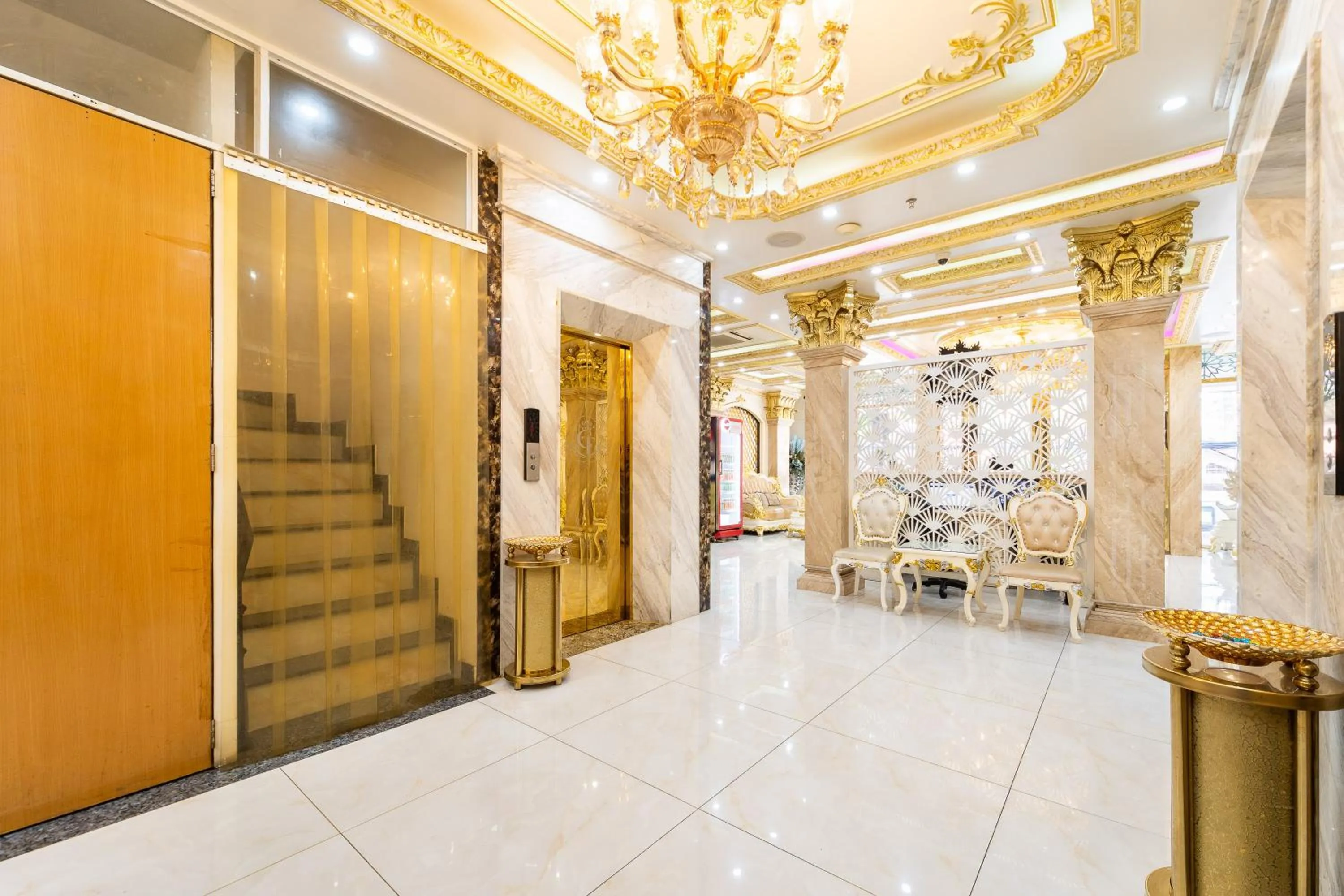 elevator in Townhouse District 10 Near Children Hospital 1 Formerly Cuong Thanh 3 Hotel