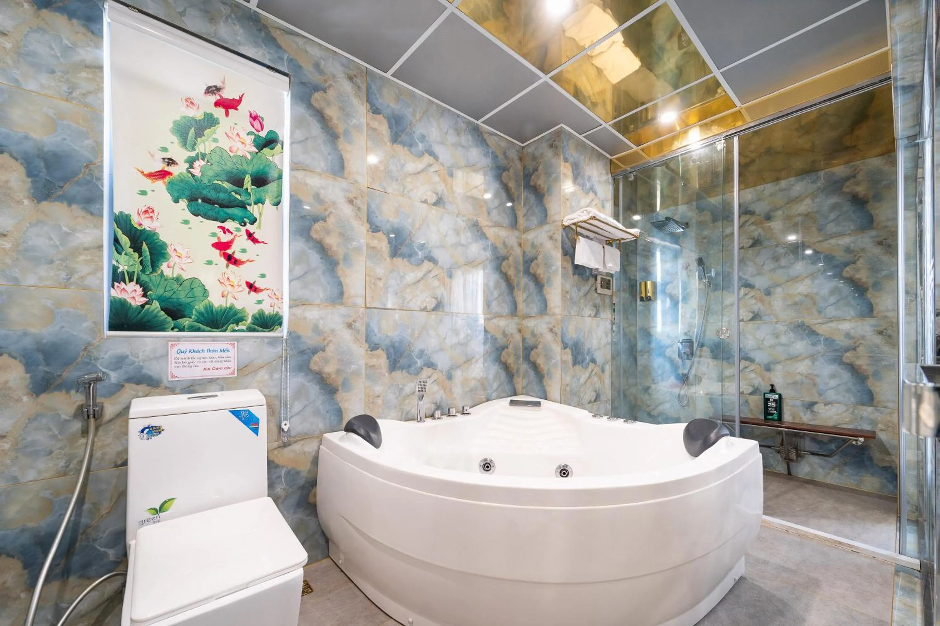 Bathroom in Townhouse District 10 Near Children Hospital 1 Formerly Cuong Thanh 3 Hotel