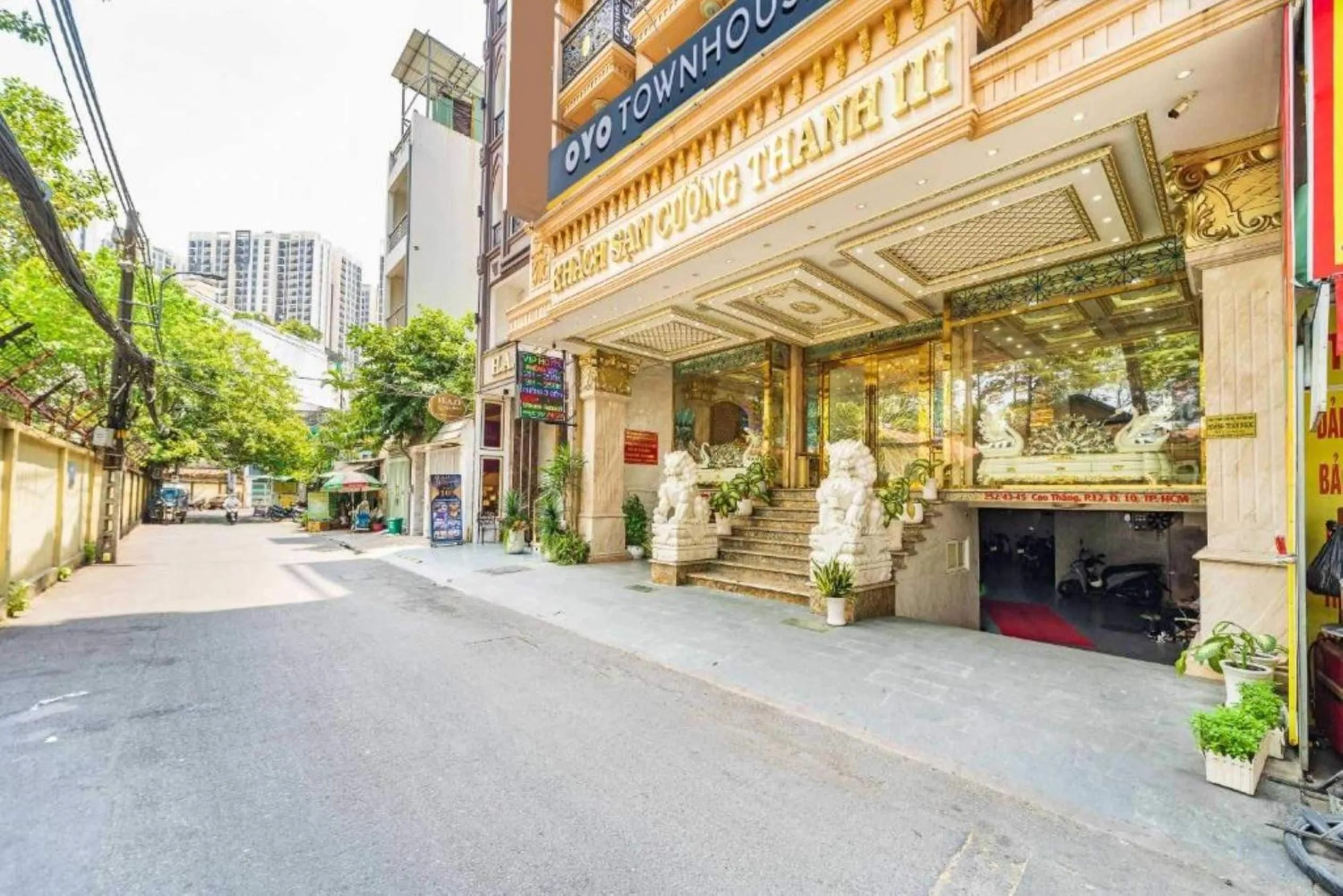 Facade/entrance in Townhouse District 10 Near Children Hospital 1 Formerly Cuong Thanh 3 Hotel