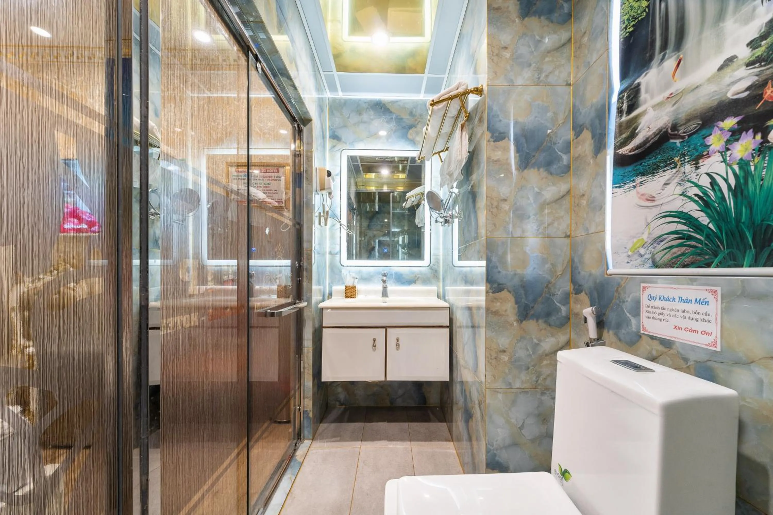 Bathroom in Townhouse District 10 Near Children Hospital 1 Formerly Cuong Thanh 3 Hotel