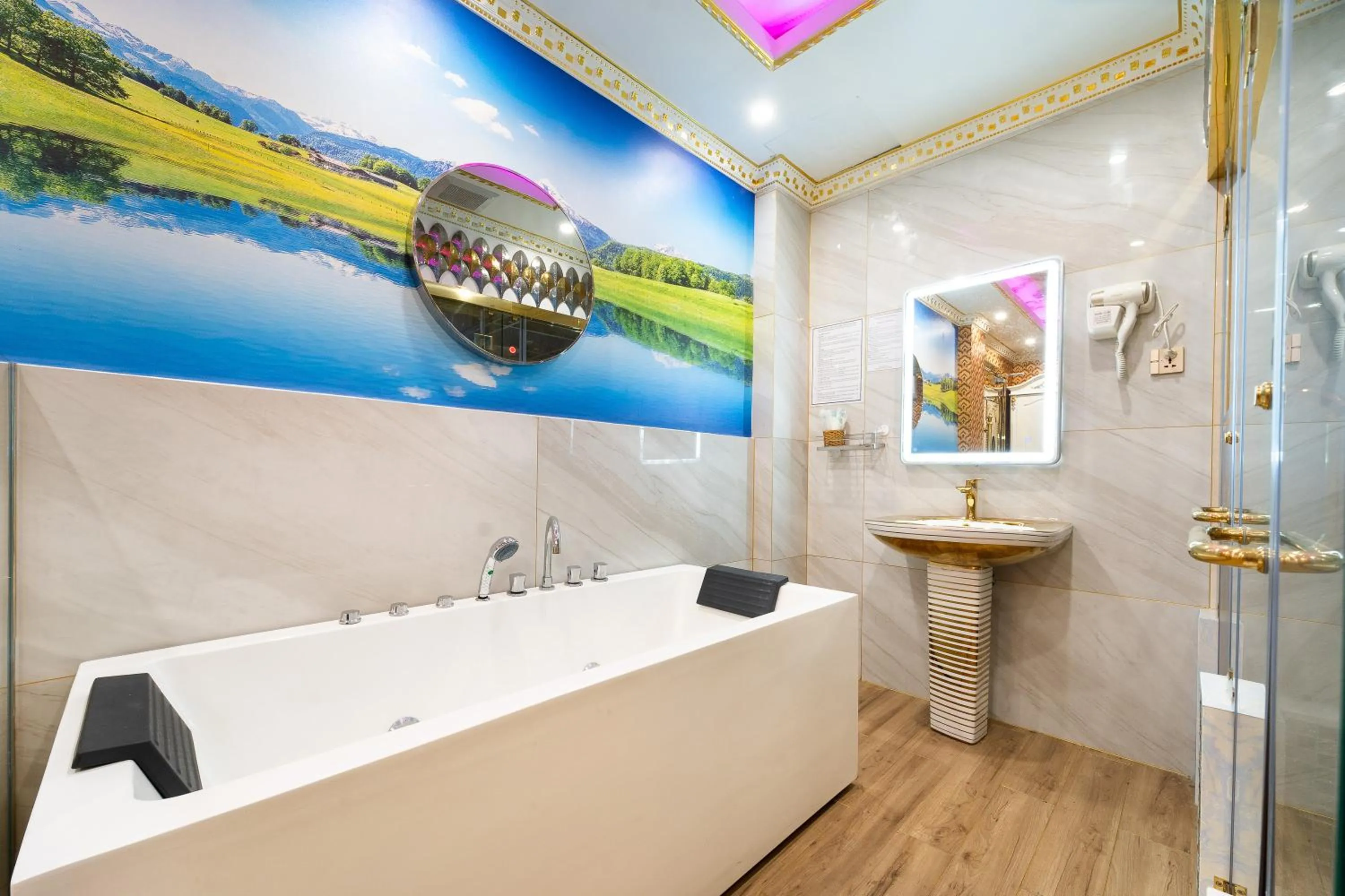 Bathroom in Townhouse District 10 Near Children Hospital 1 Formerly Cuong Thanh 3 Hotel