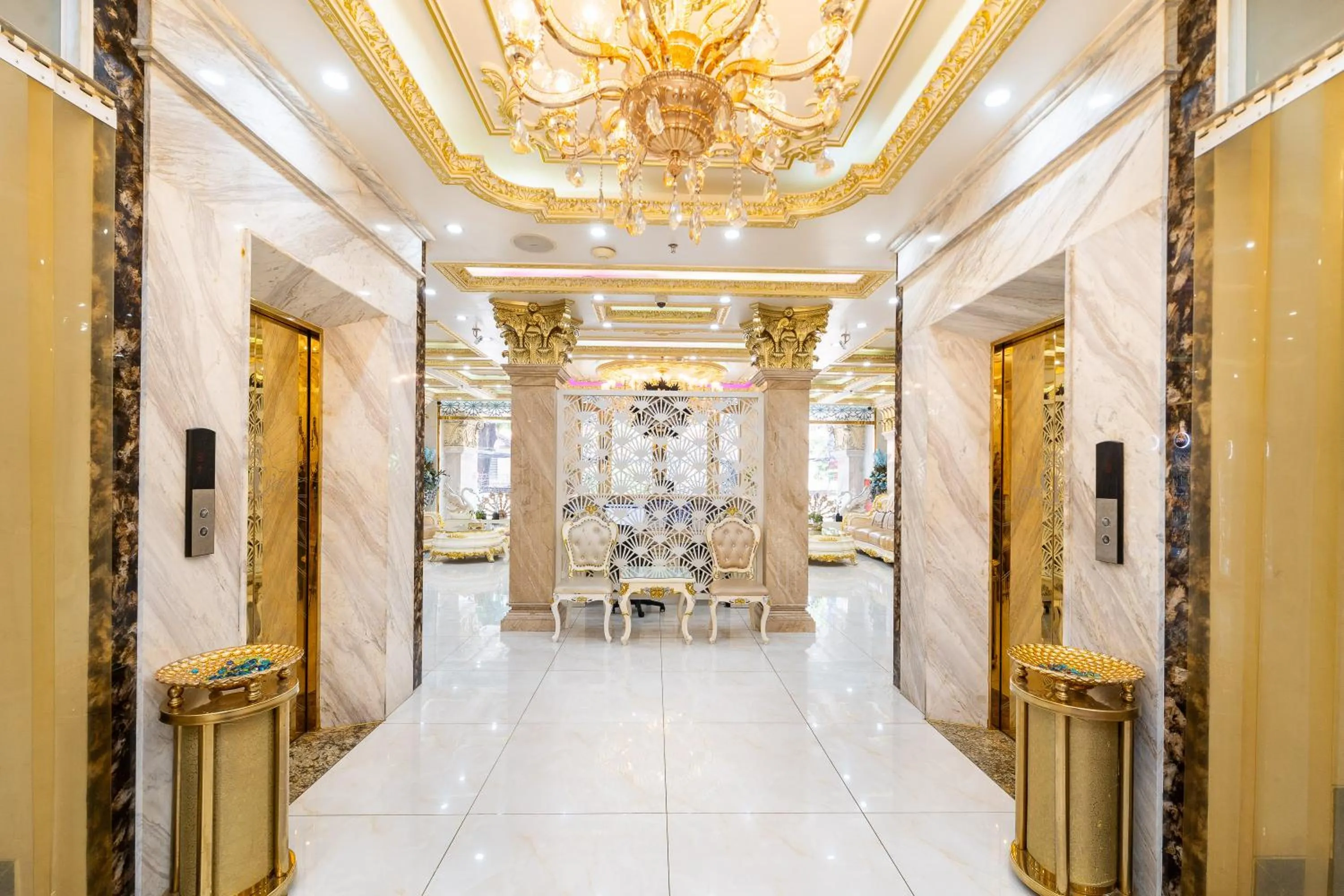 Lobby or reception in Townhouse District 10 Near Children Hospital 1 Formerly Cuong Thanh 3 Hotel