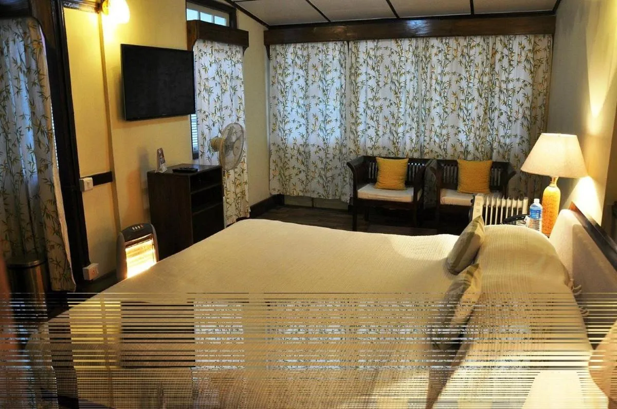 Cafe Shillong Bed and Breakfast