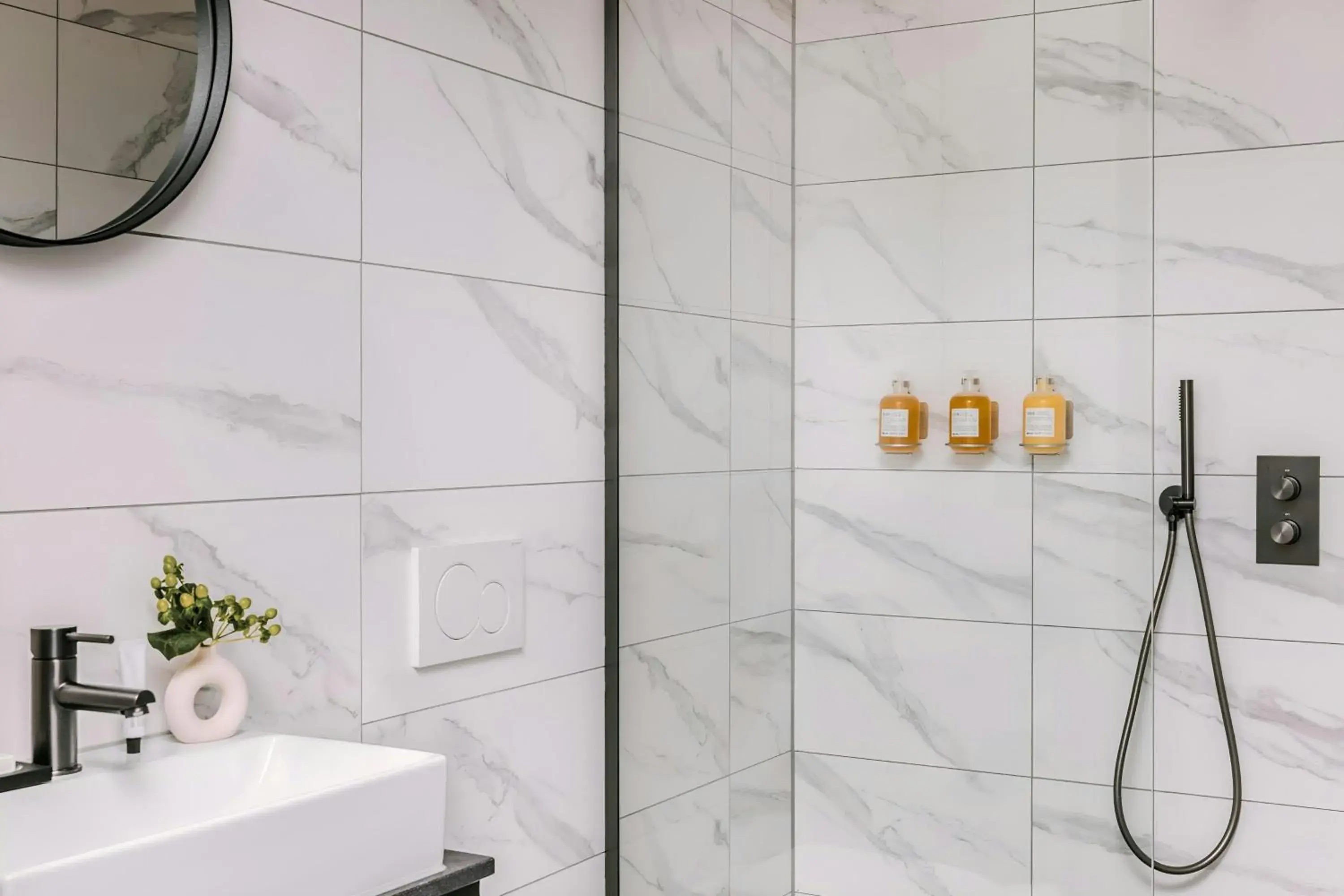 Deluxe Twin Room in Hotel Rose Rotterdam Deluxe Twin Room in Hotel Rose Rotterdam