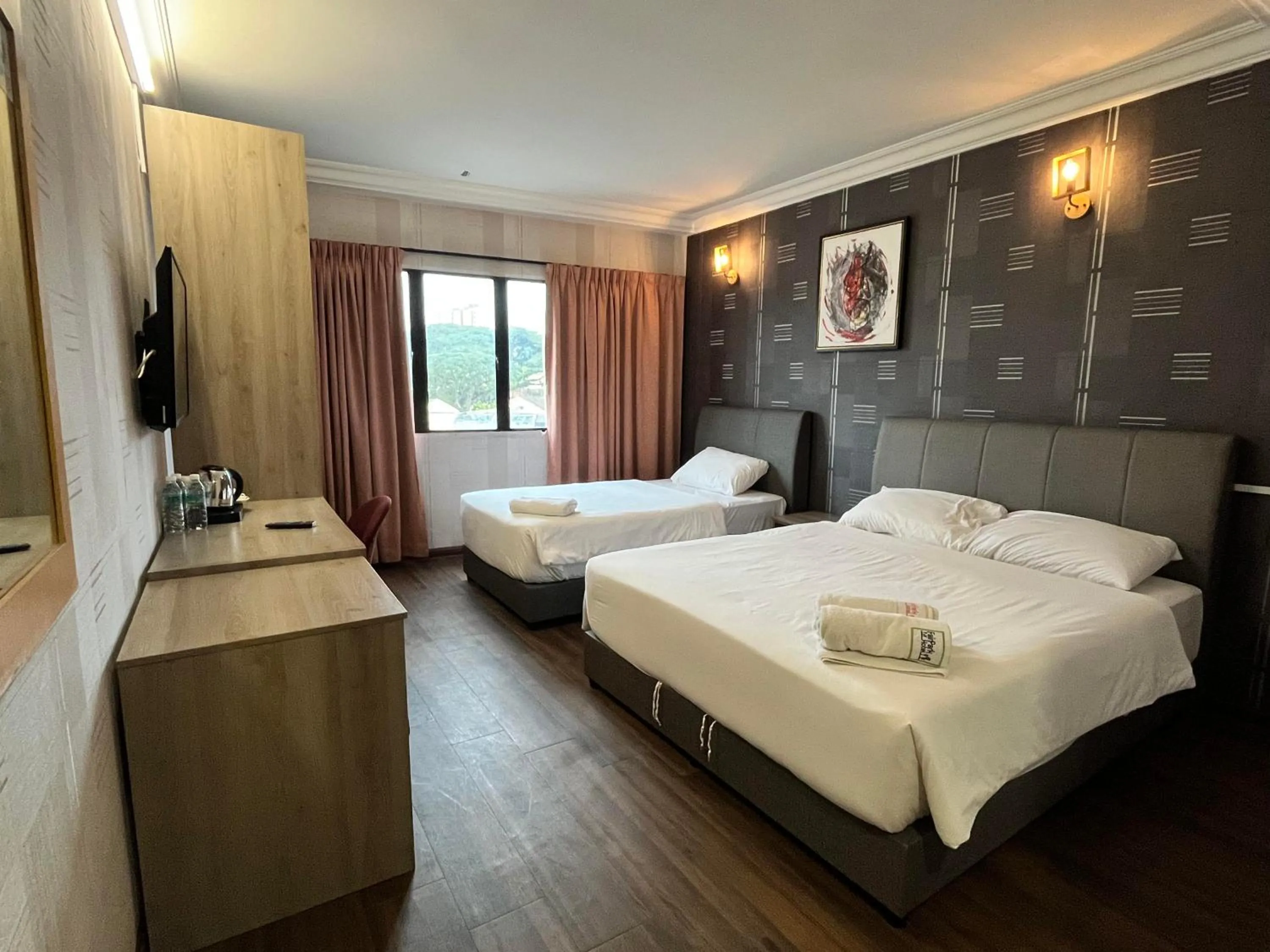 Bedroom, Bed in Fair Park Premier