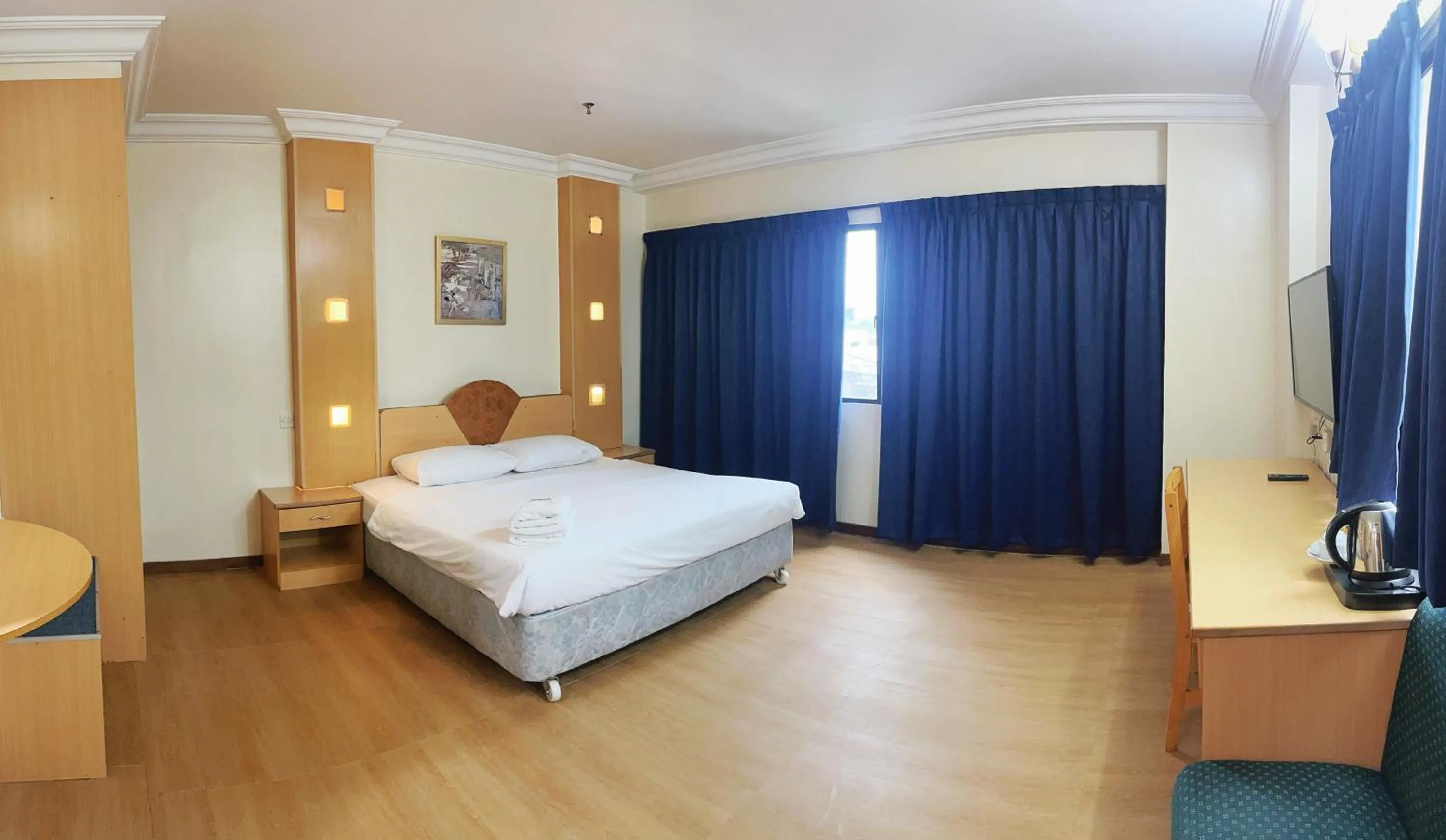 Bed in Fair Park Premier