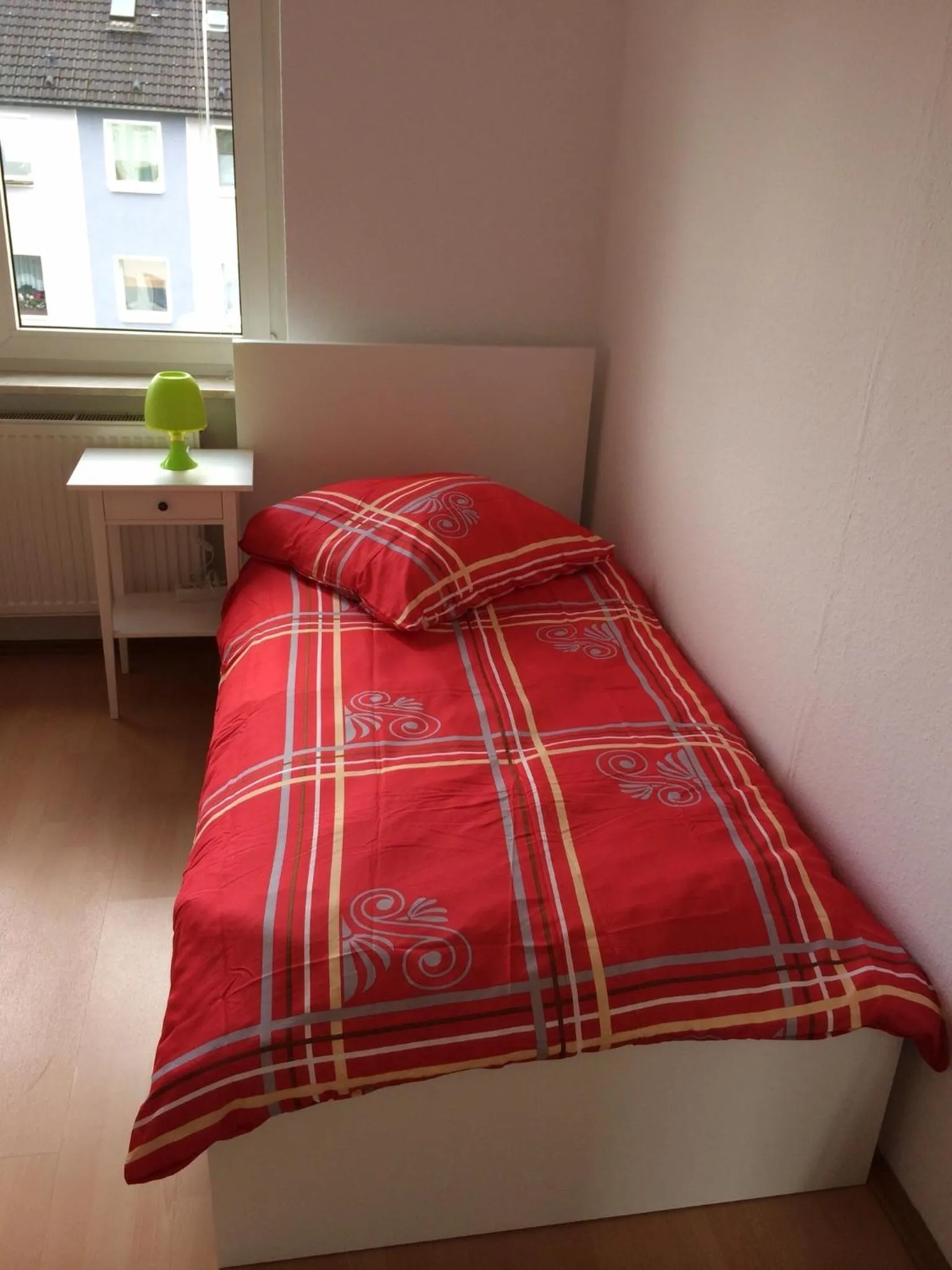 Bed in White House Bochum Ehrenfeld