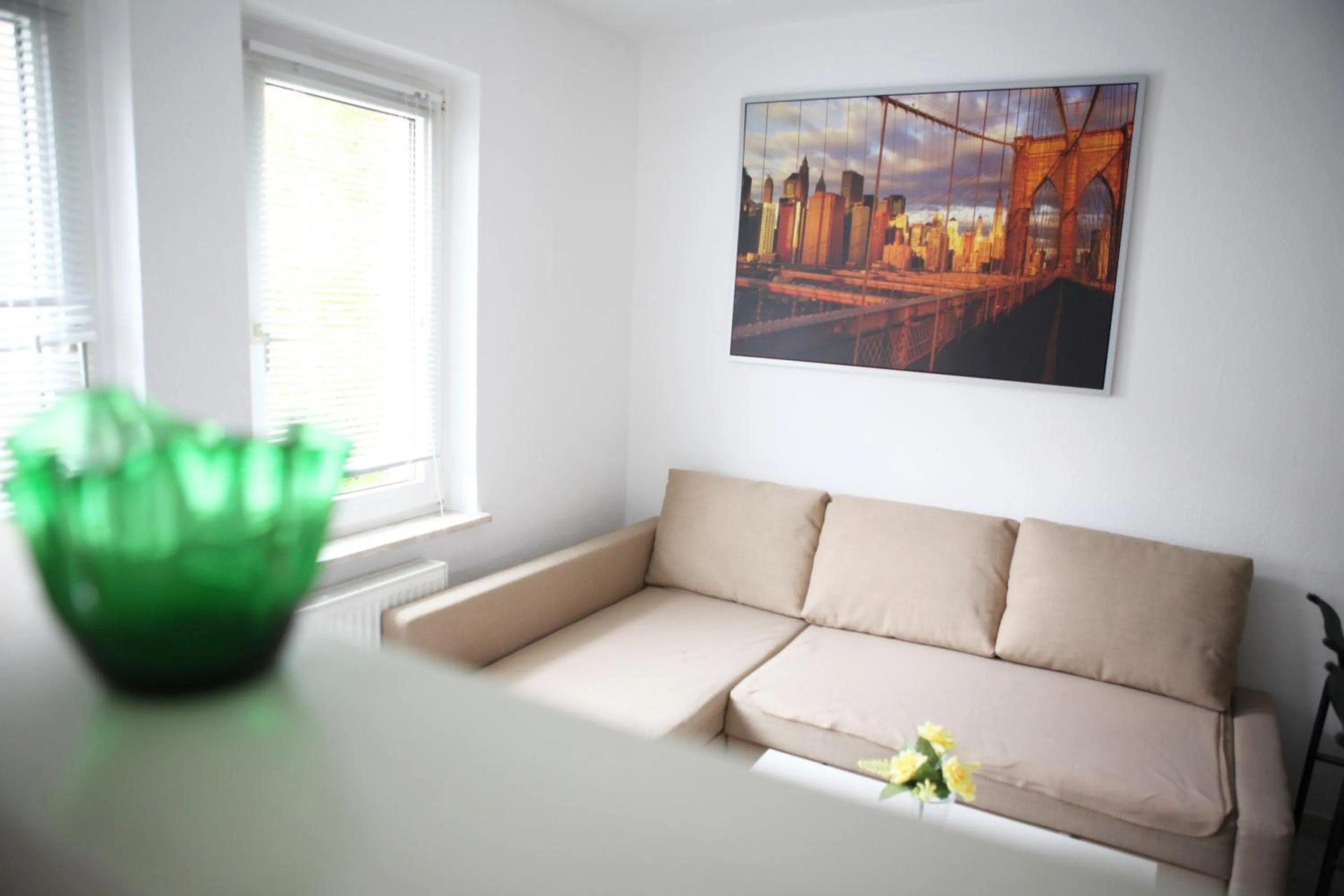 Photo of the whole room in White House Bochum Ehrenfeld