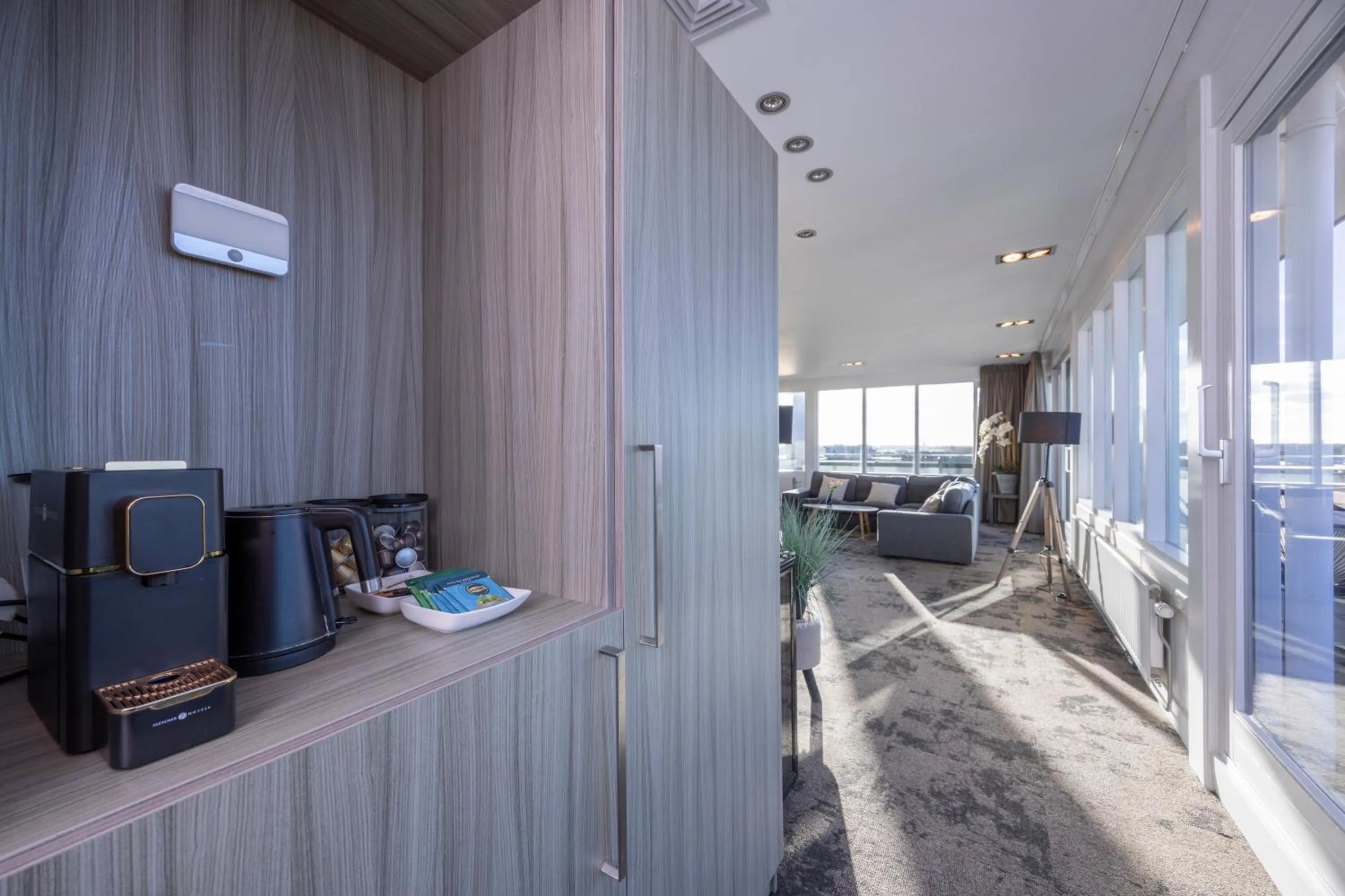 Coffee/tea facilities in Fletcher Hotel - Restaurant Elzenduin