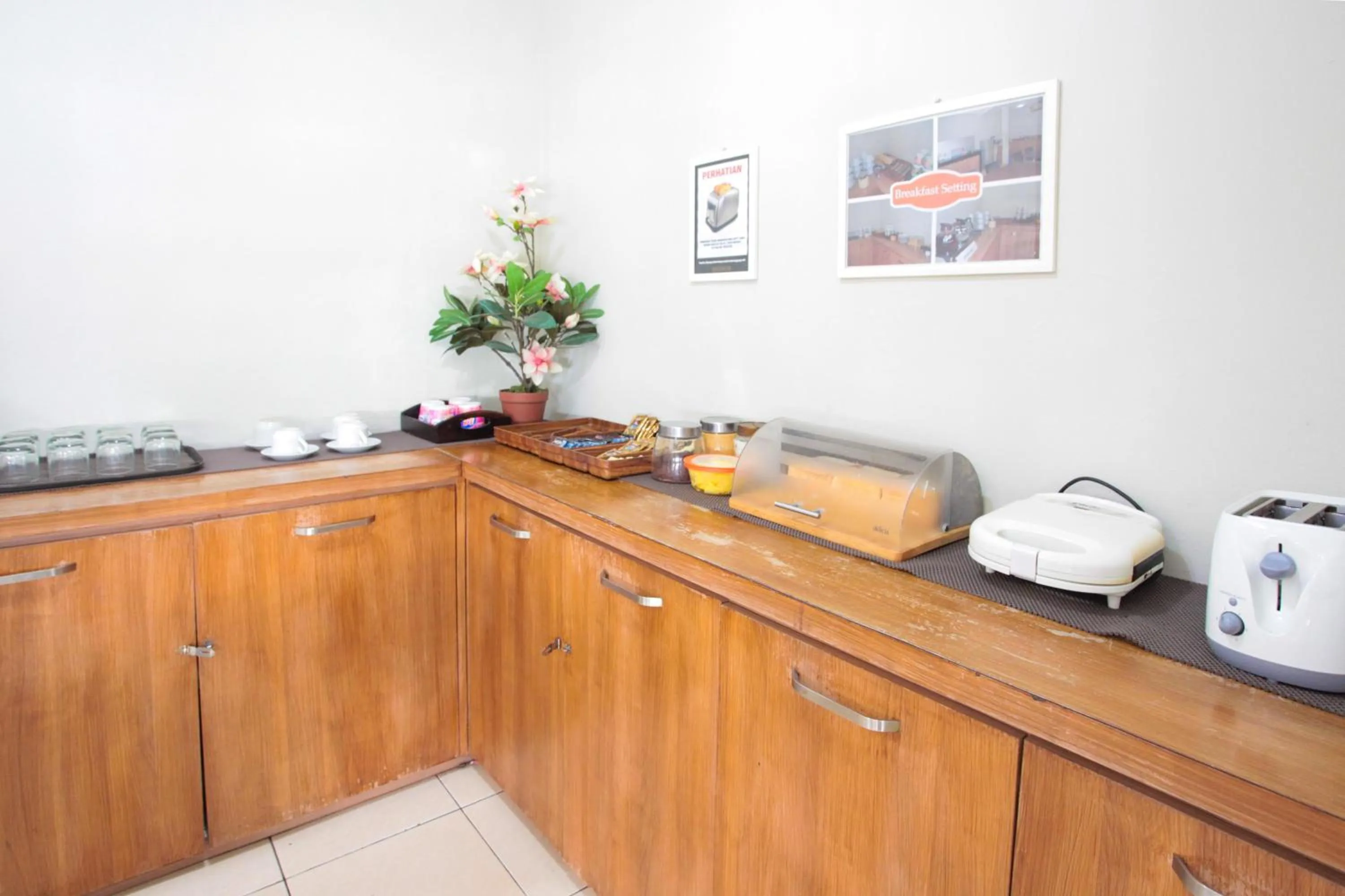 LeGreen Suite Pejompongan