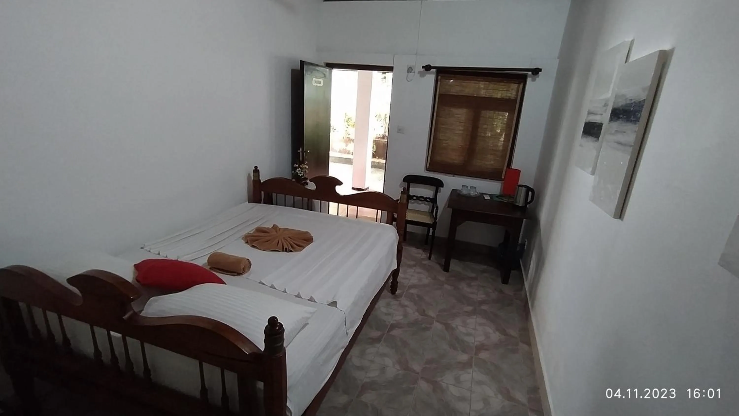 Bed in Full Moon Resort