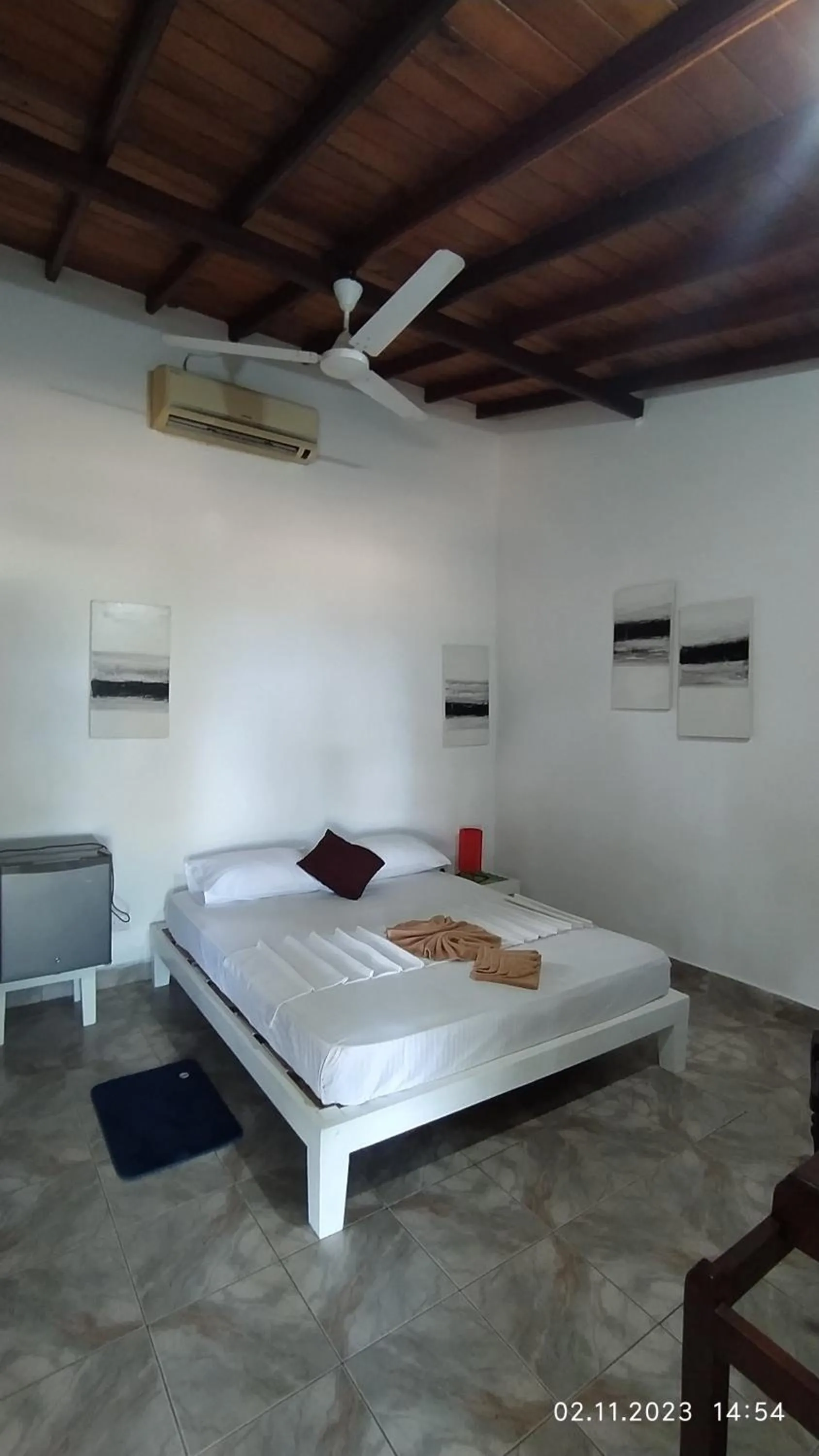 Photo of the whole room in Full Moon Resort