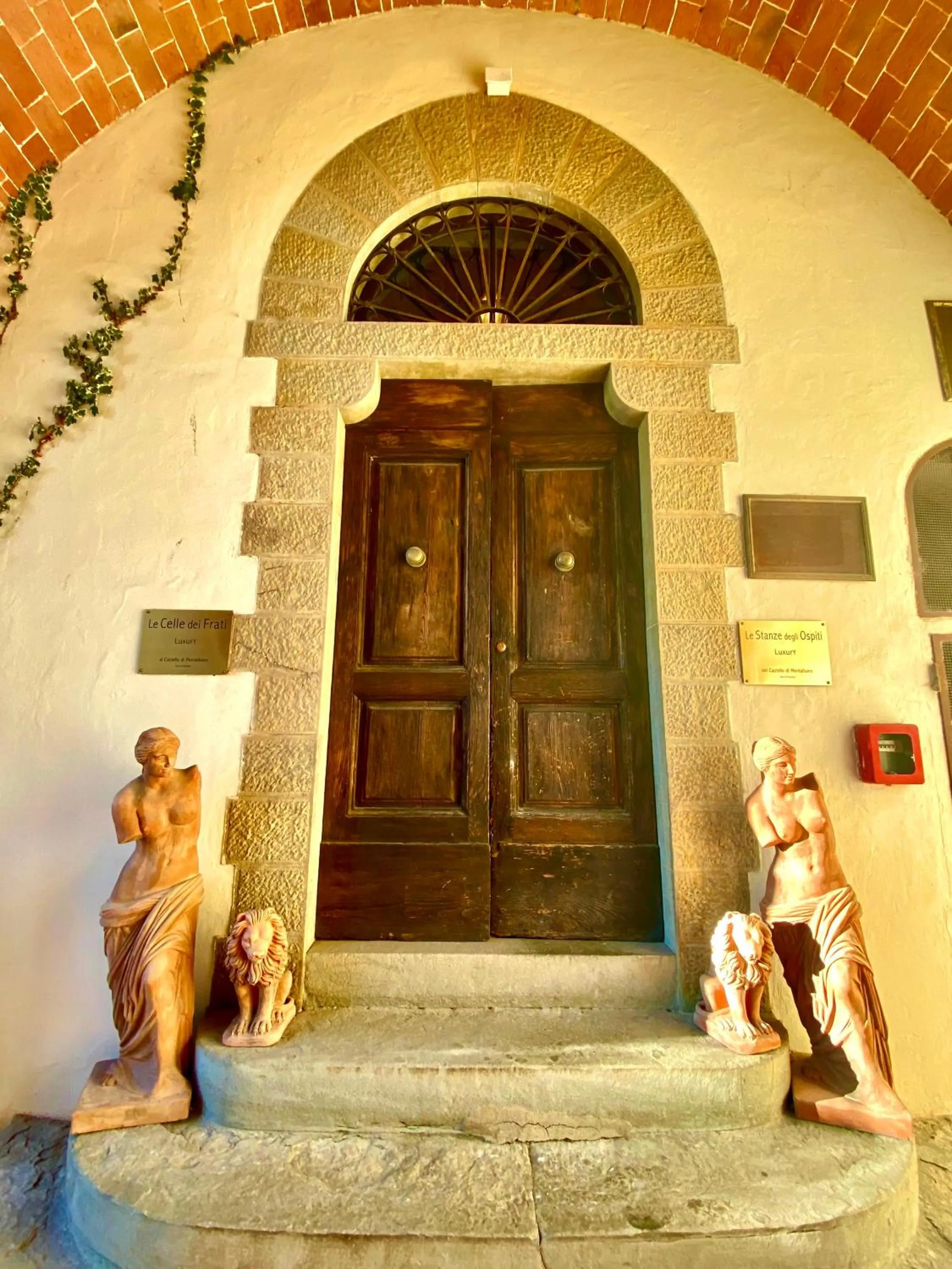 Facade/entrance in Castello di Montalbano