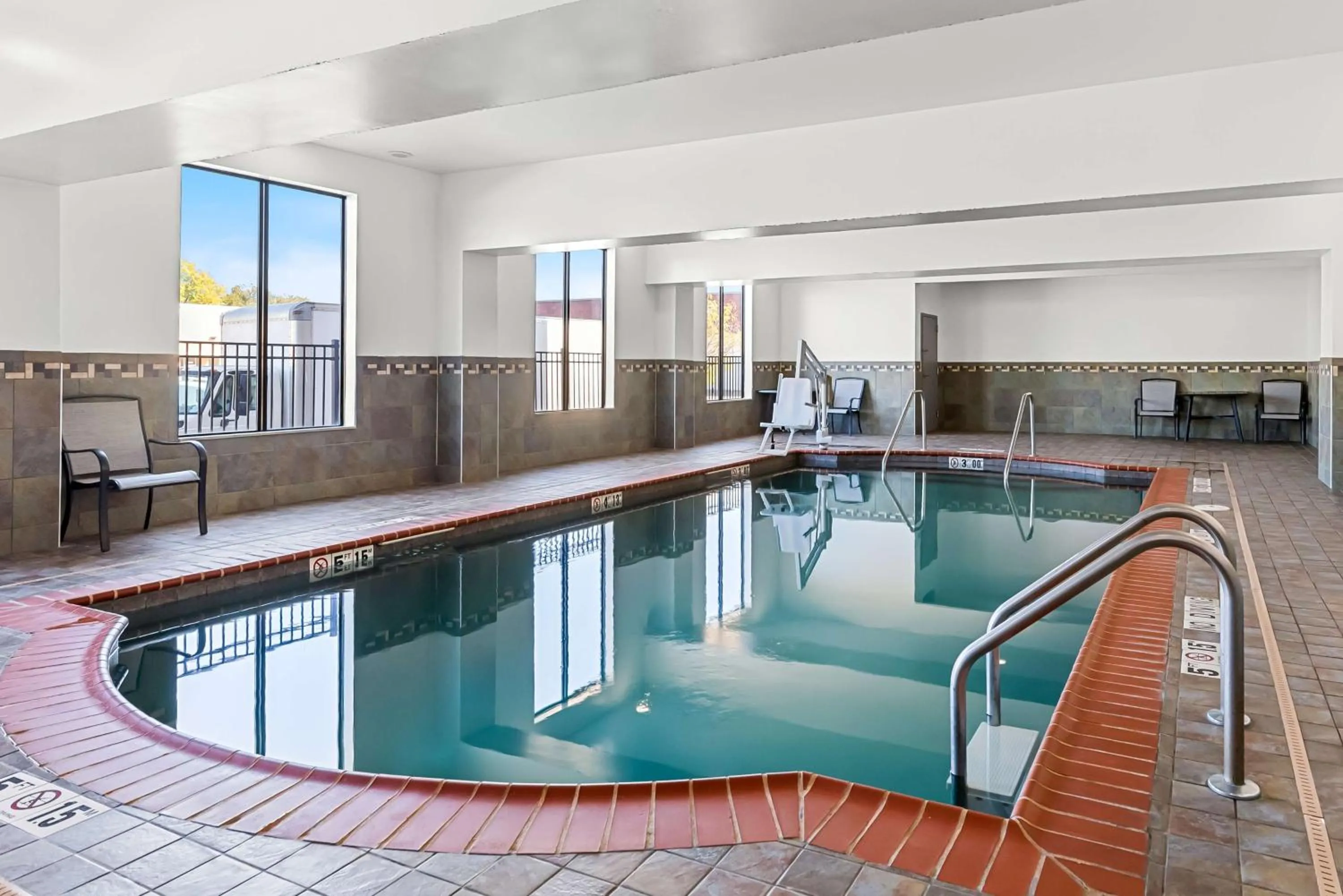 Pool view in Best Western St. Louis Airport North Hotel & Suites