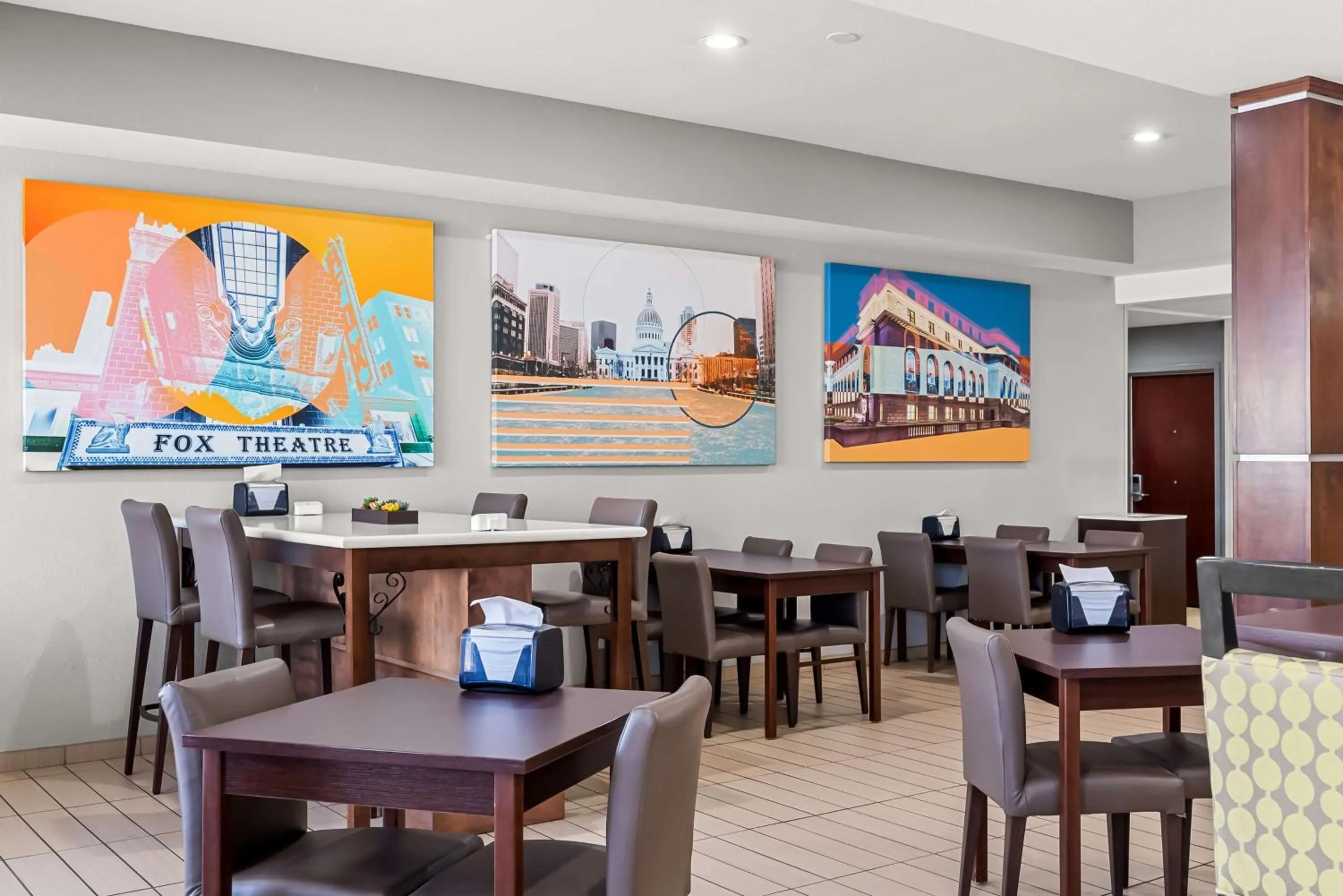 Breakfast in Best Western St. Louis Airport North Hotel & Suites