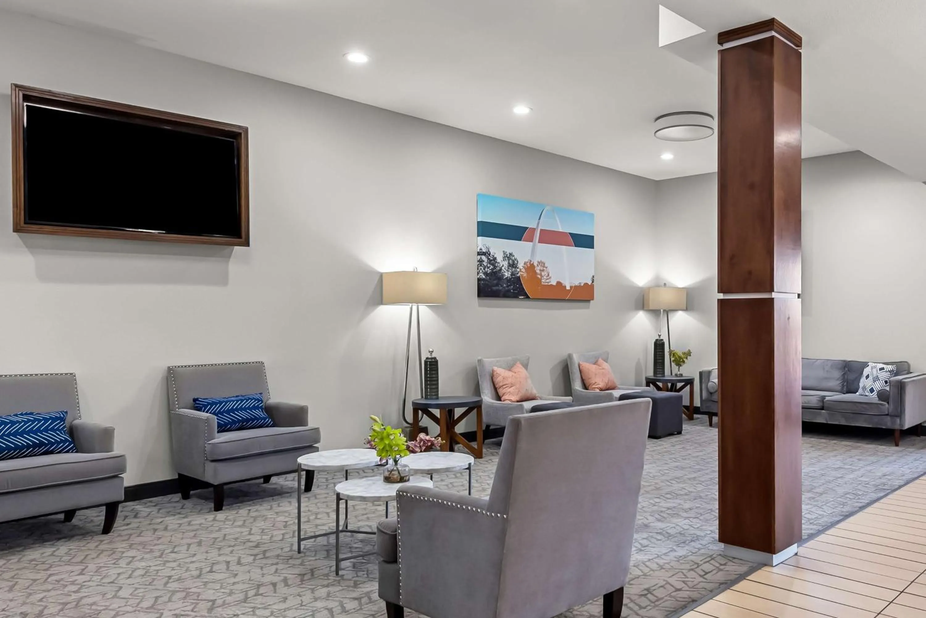 Lobby or reception in Best Western St. Louis Airport North Hotel & Suites