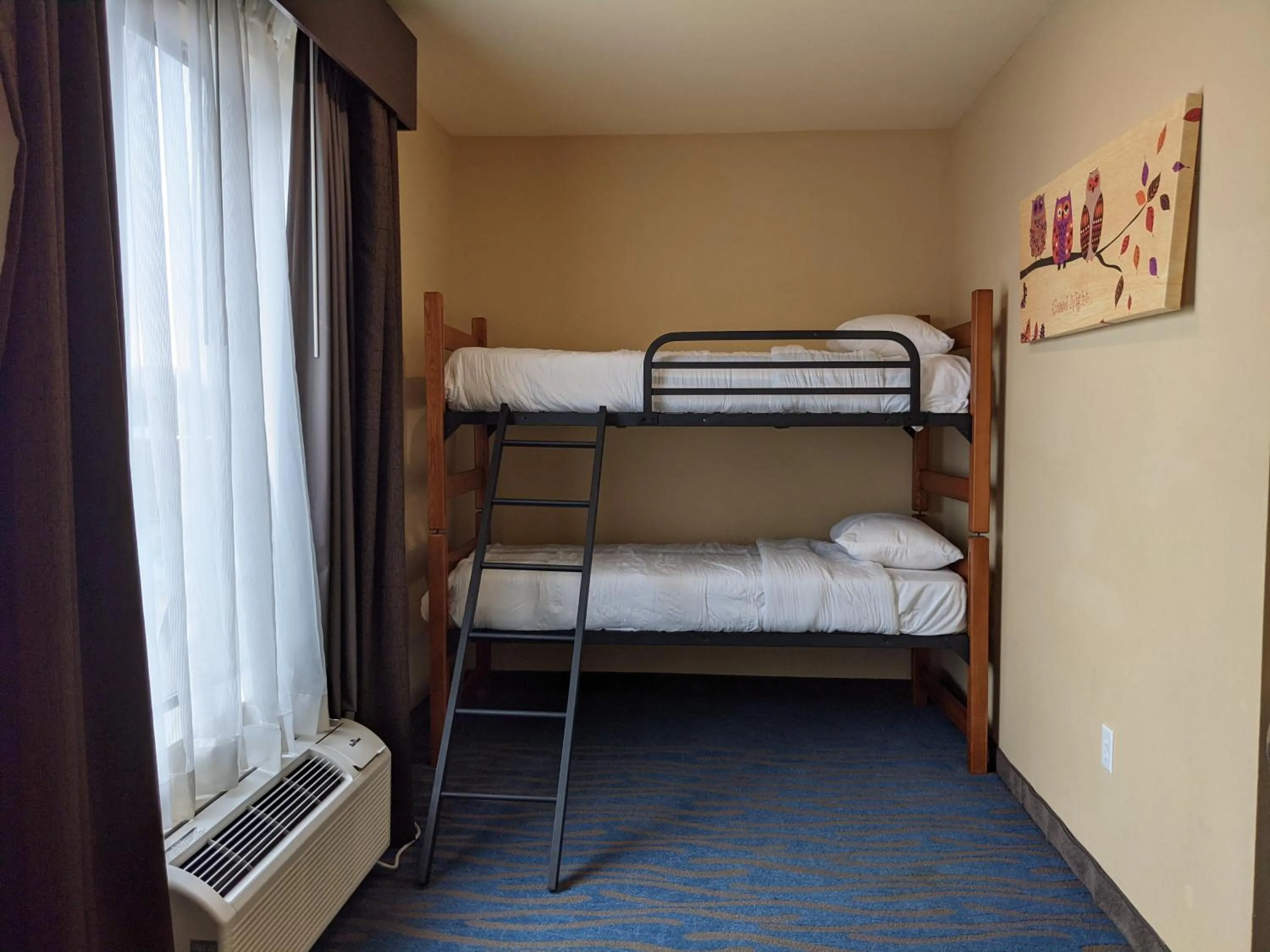 bunk bed, Bed in Best Western St. Louis Airport North Hotel & Suites