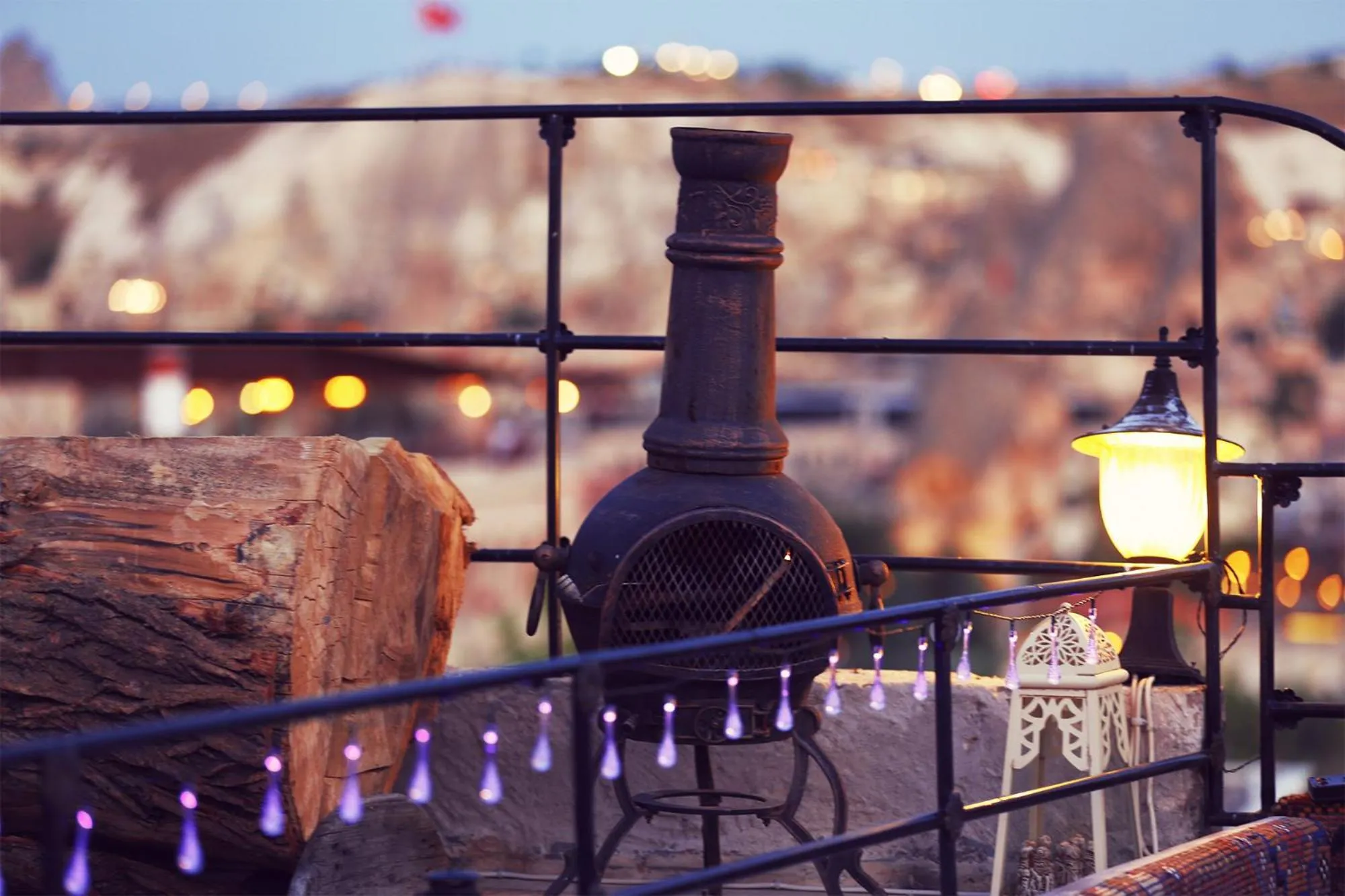 Mountain view in Nessa Cave Hotel