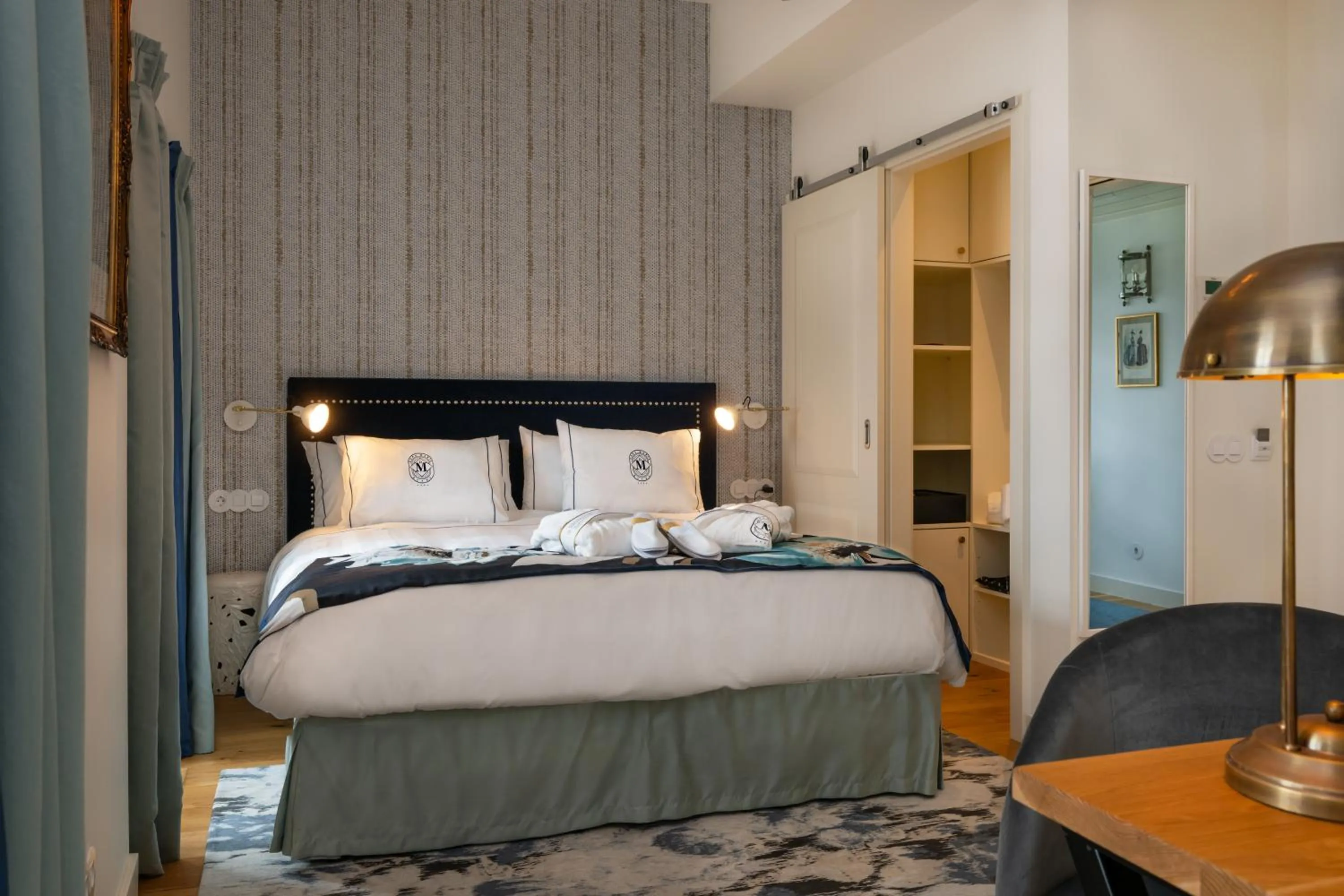 Bed in Dona Maria Hotel