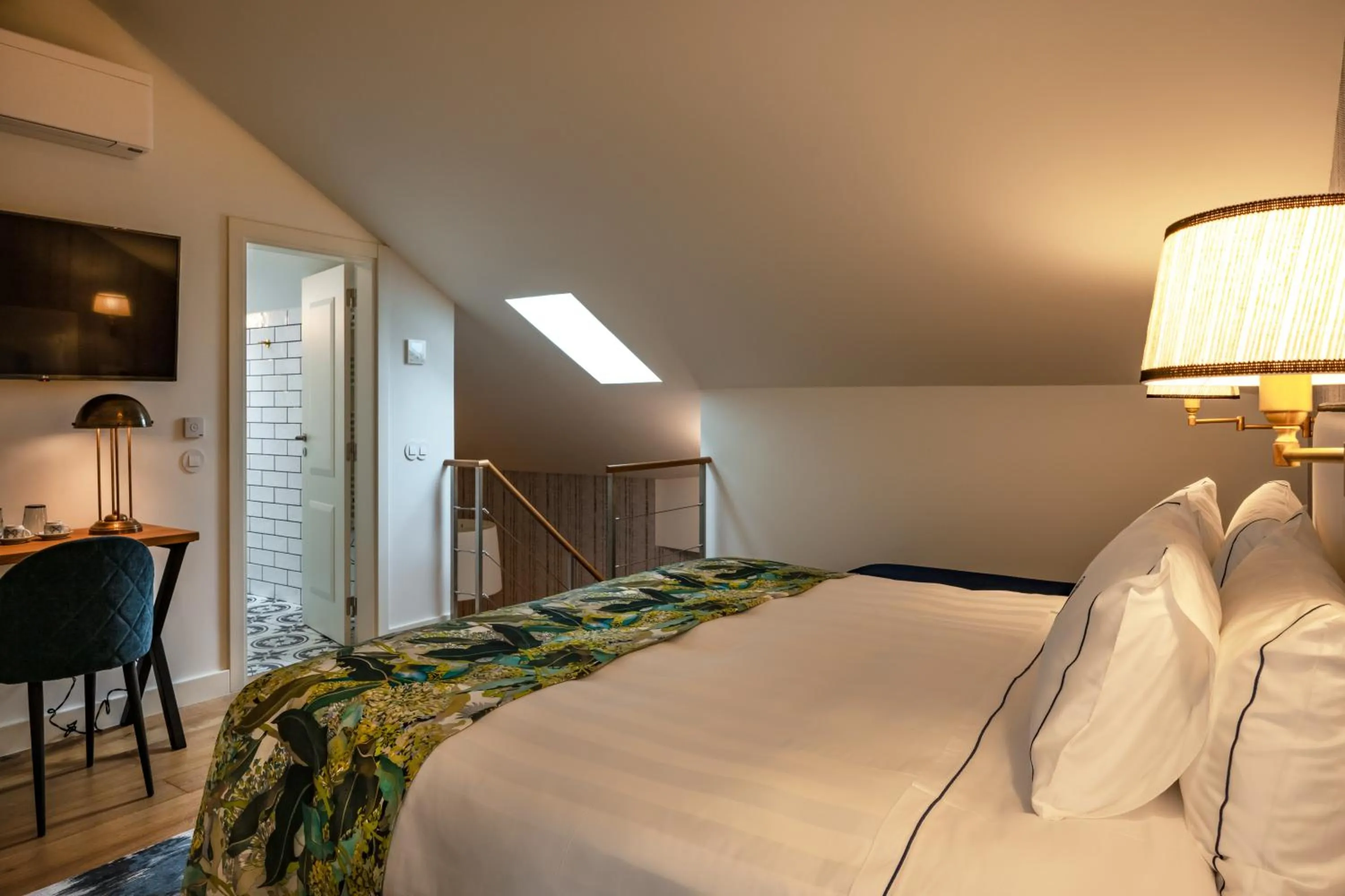 Bed in Dona Maria Hotel